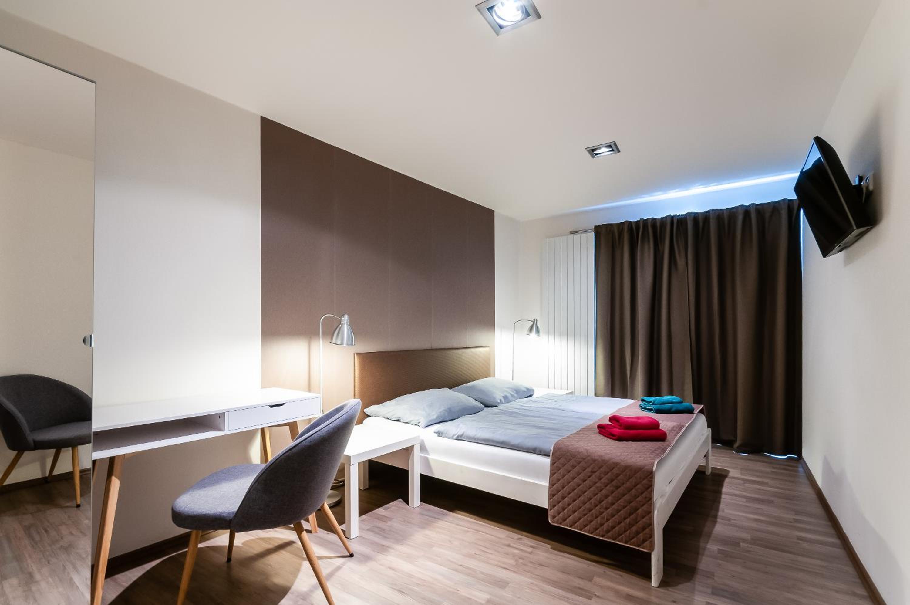 Double or Twin Room - Photo 9