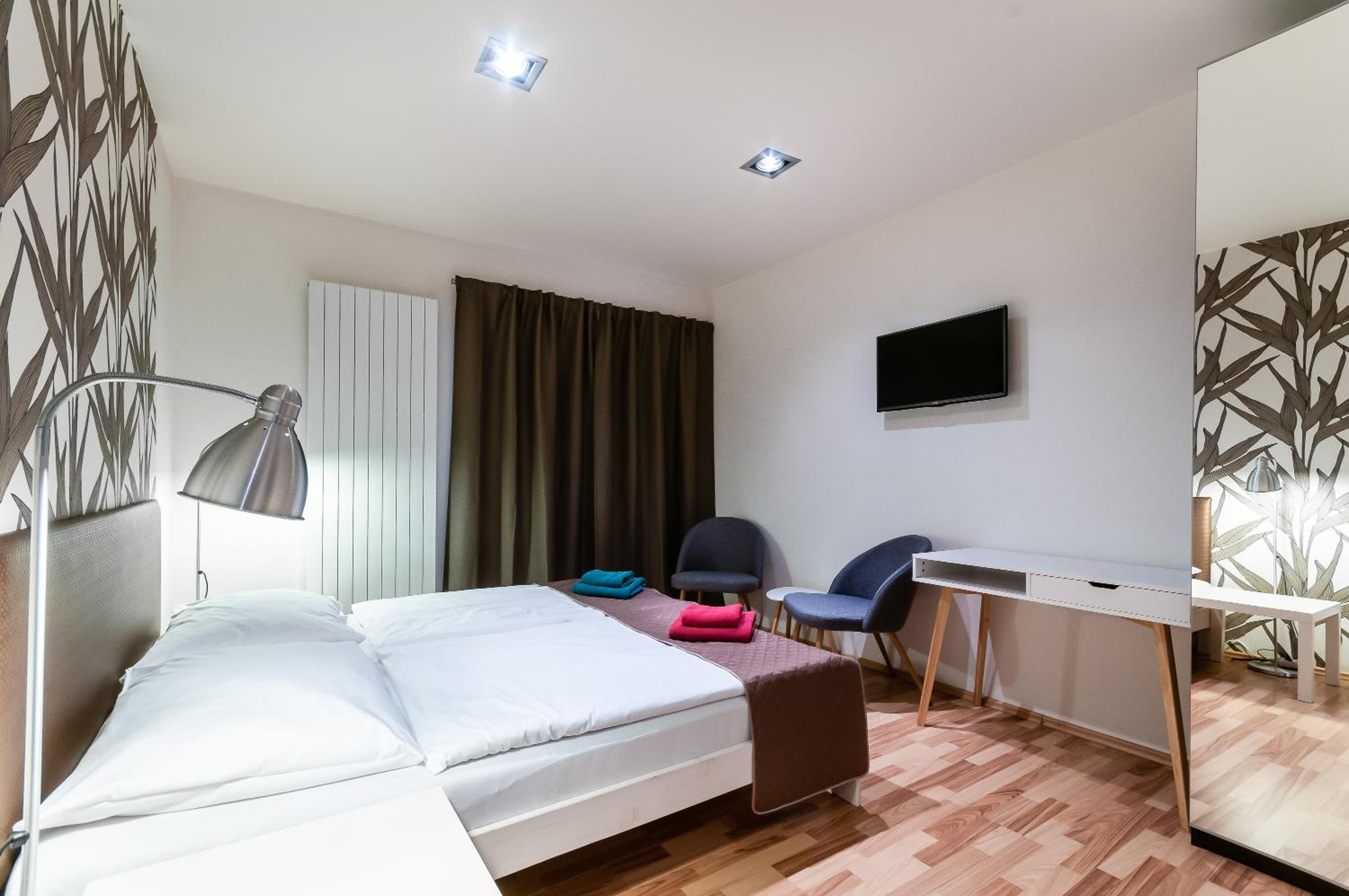 Double or Twin Room - Photo 15