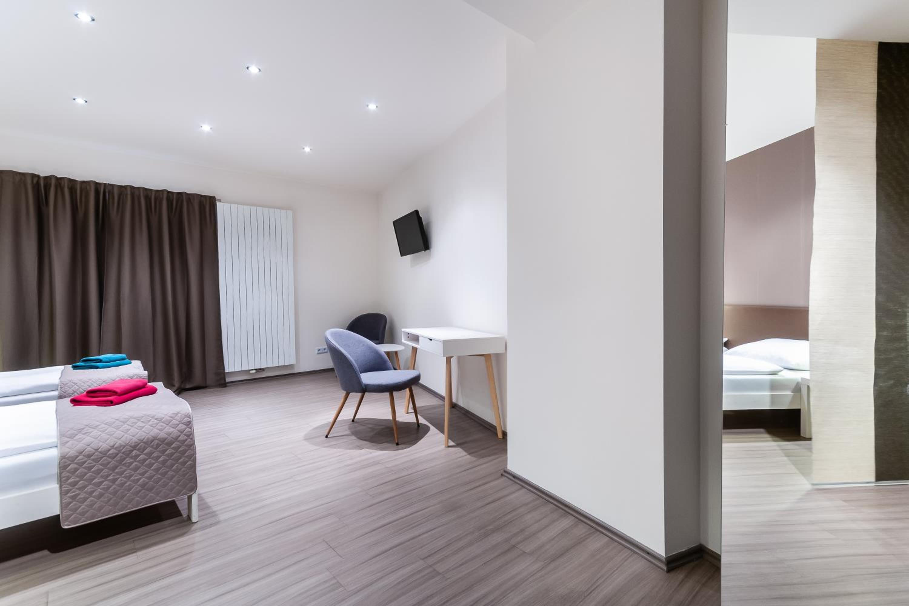 Double or Twin Room - Photo 28