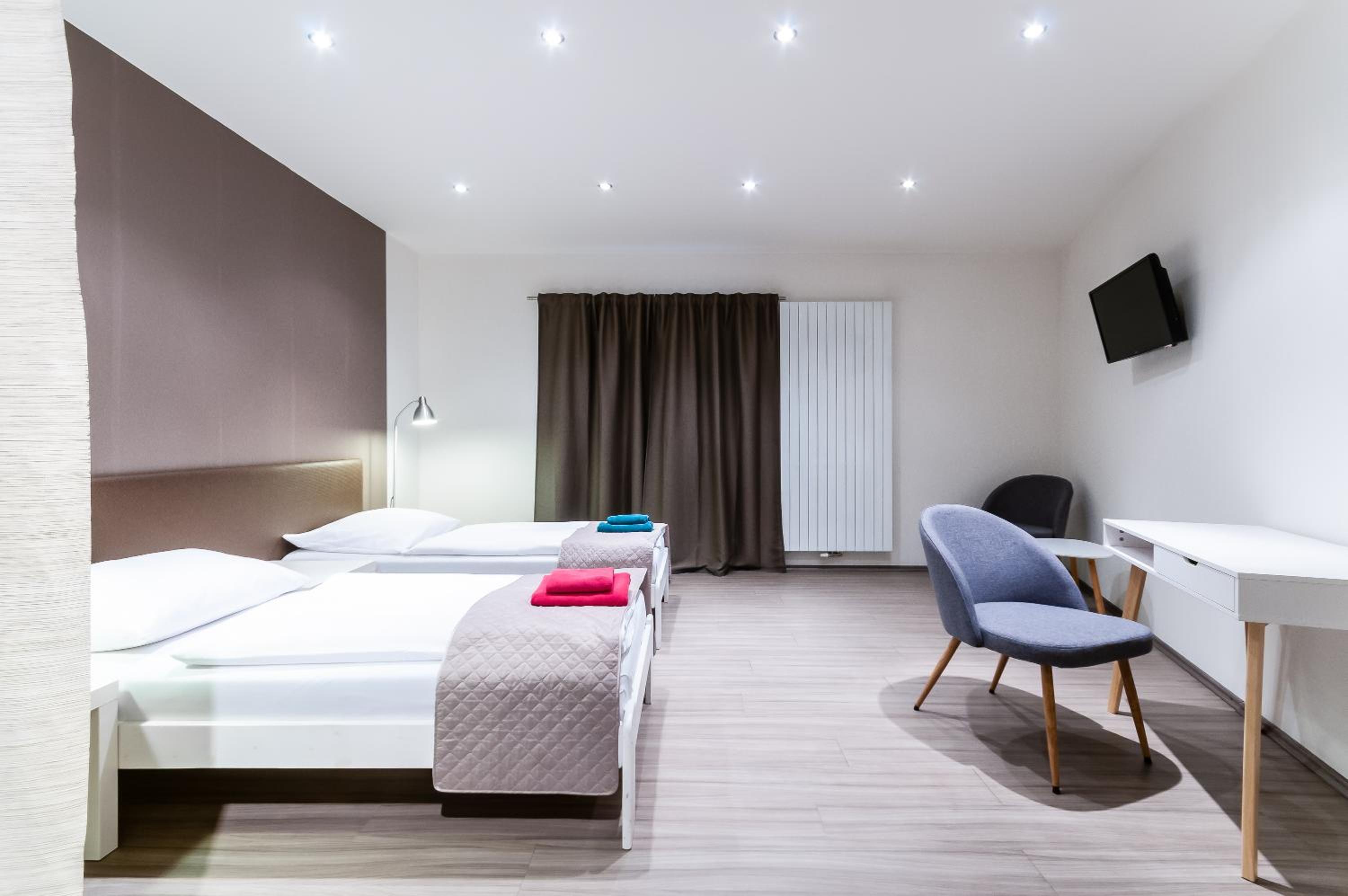 Double or Twin Room - Photo 18