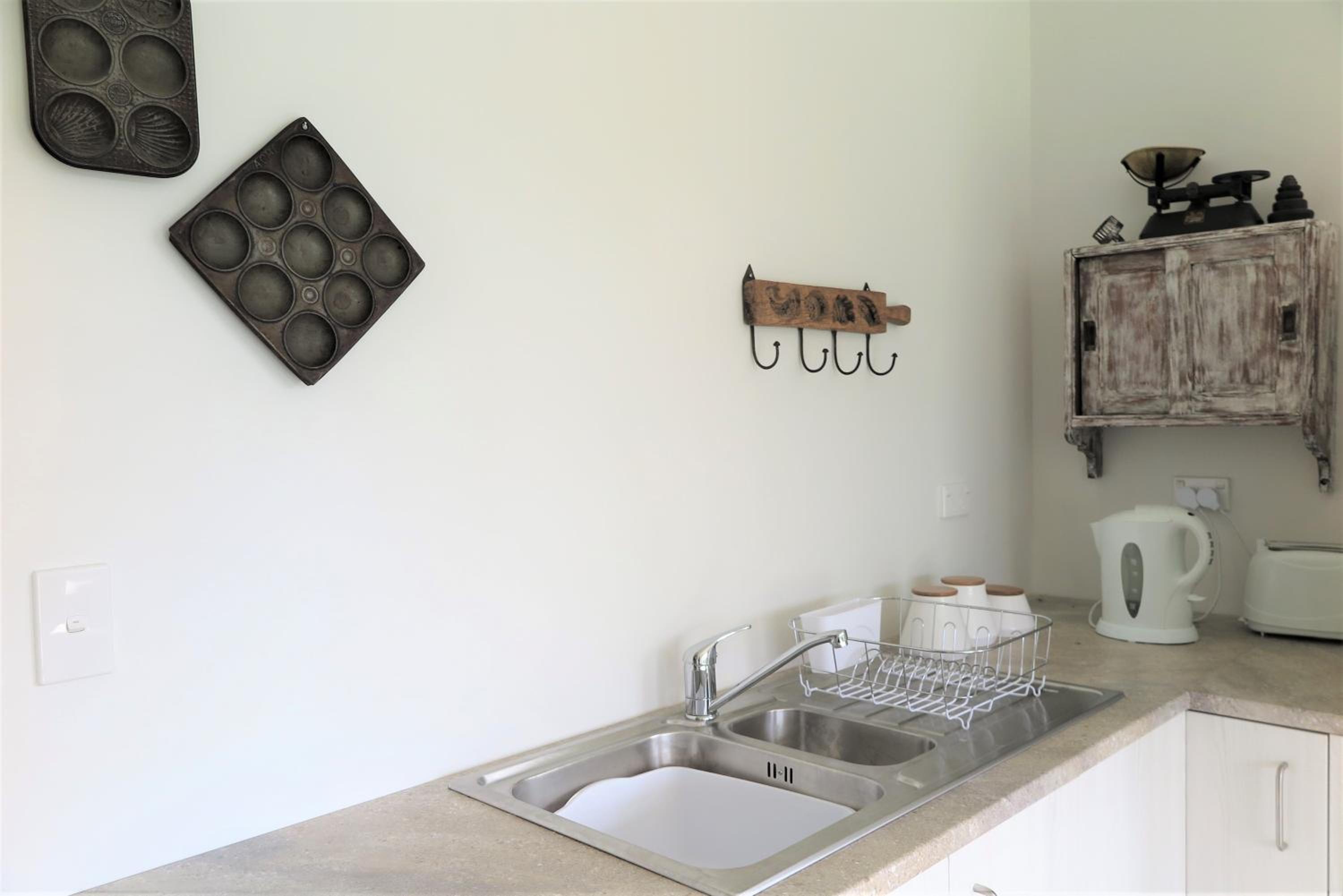 Two-Bedroom Apartment - Photo 3