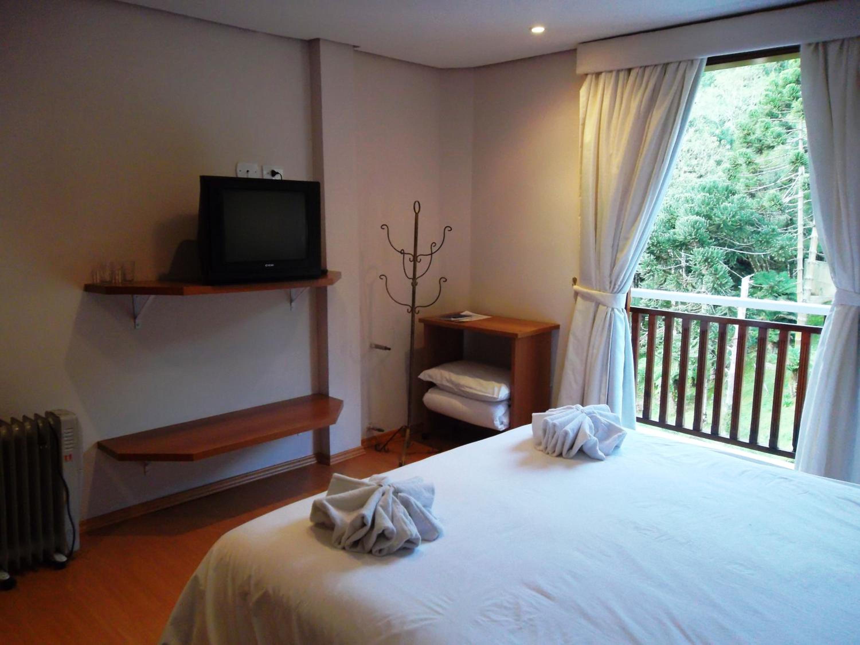 Double or Twin Room photo 3