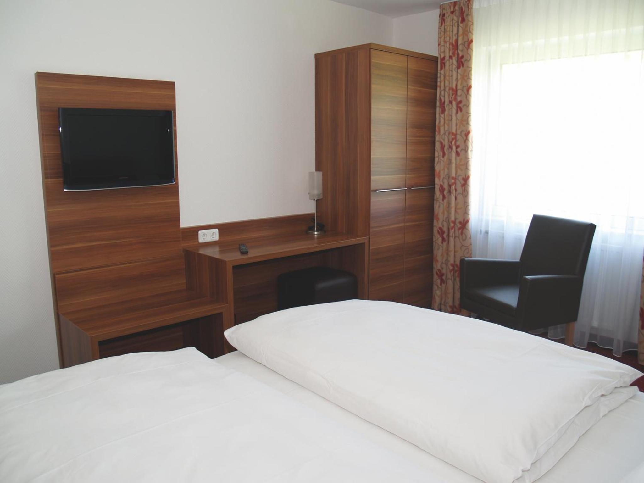 Standard Double Room photo 2
