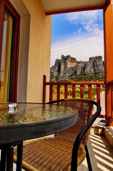 Junior Suite with Meteora View - Photo 8