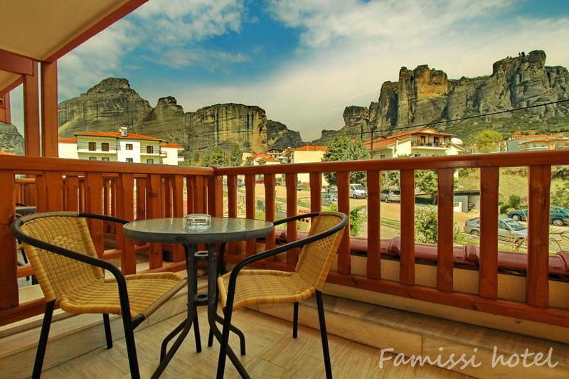 Junior Suite with Meteora View - Photo 9