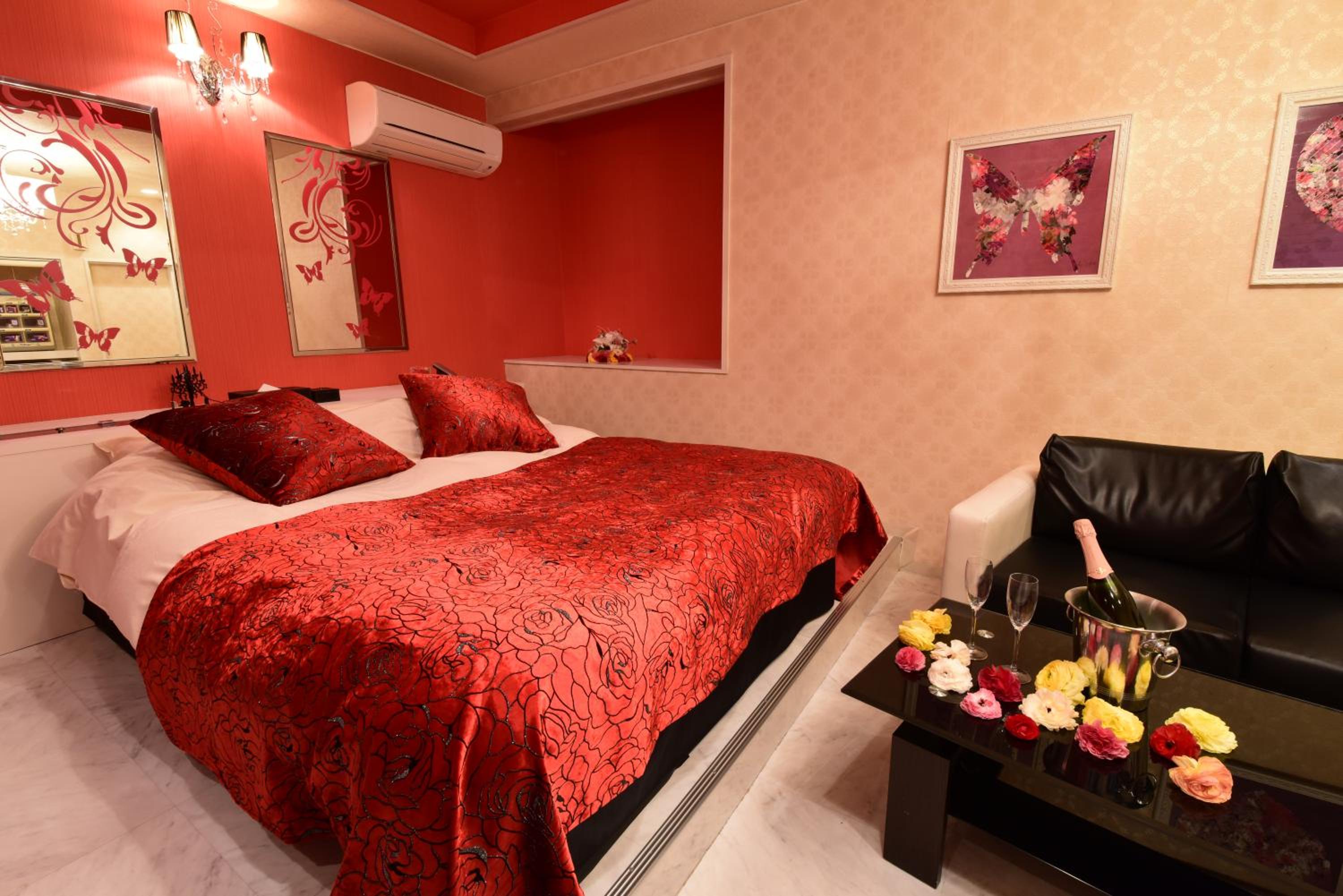 Double Room - Photo 8