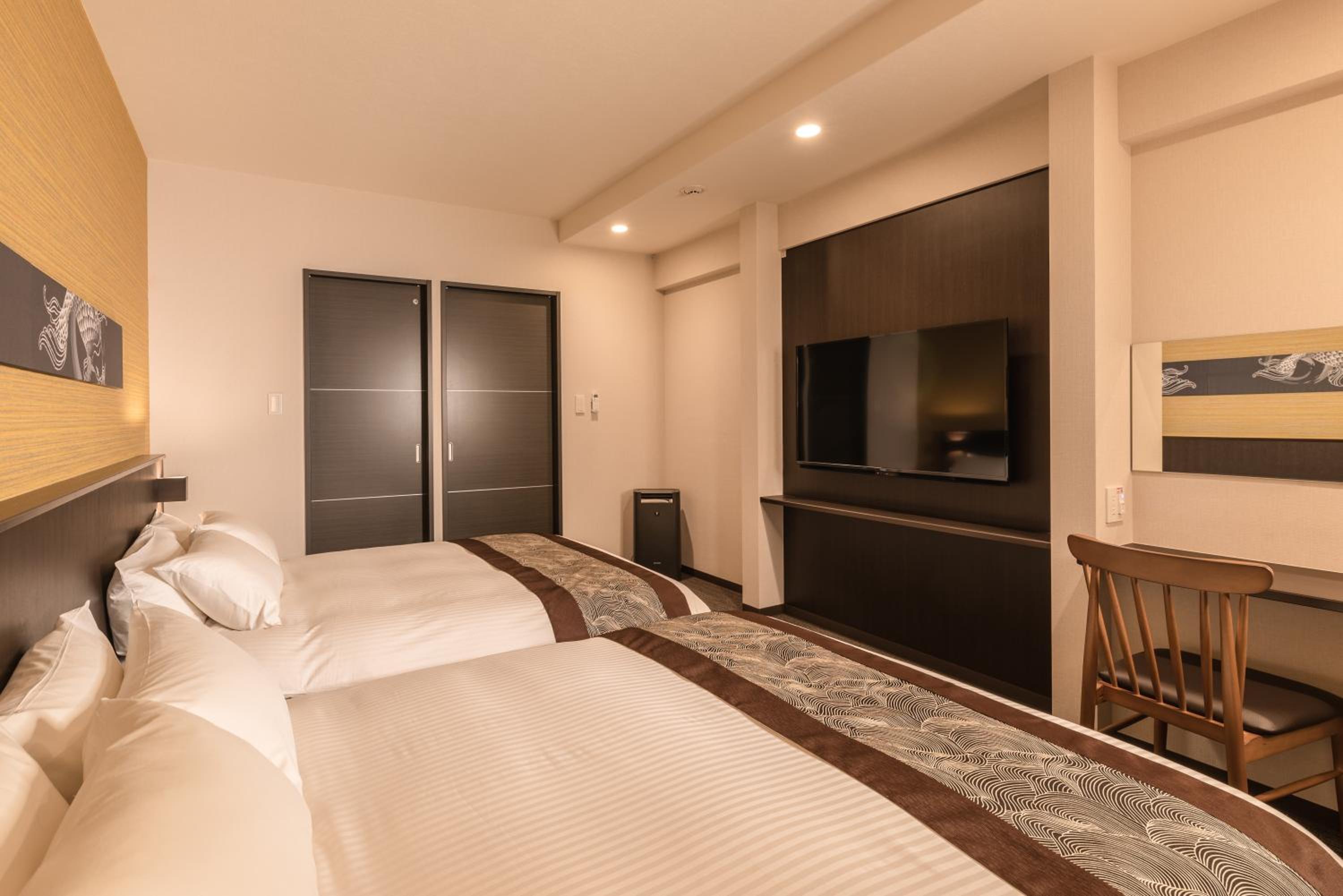 Standard Double Room - Photo 10