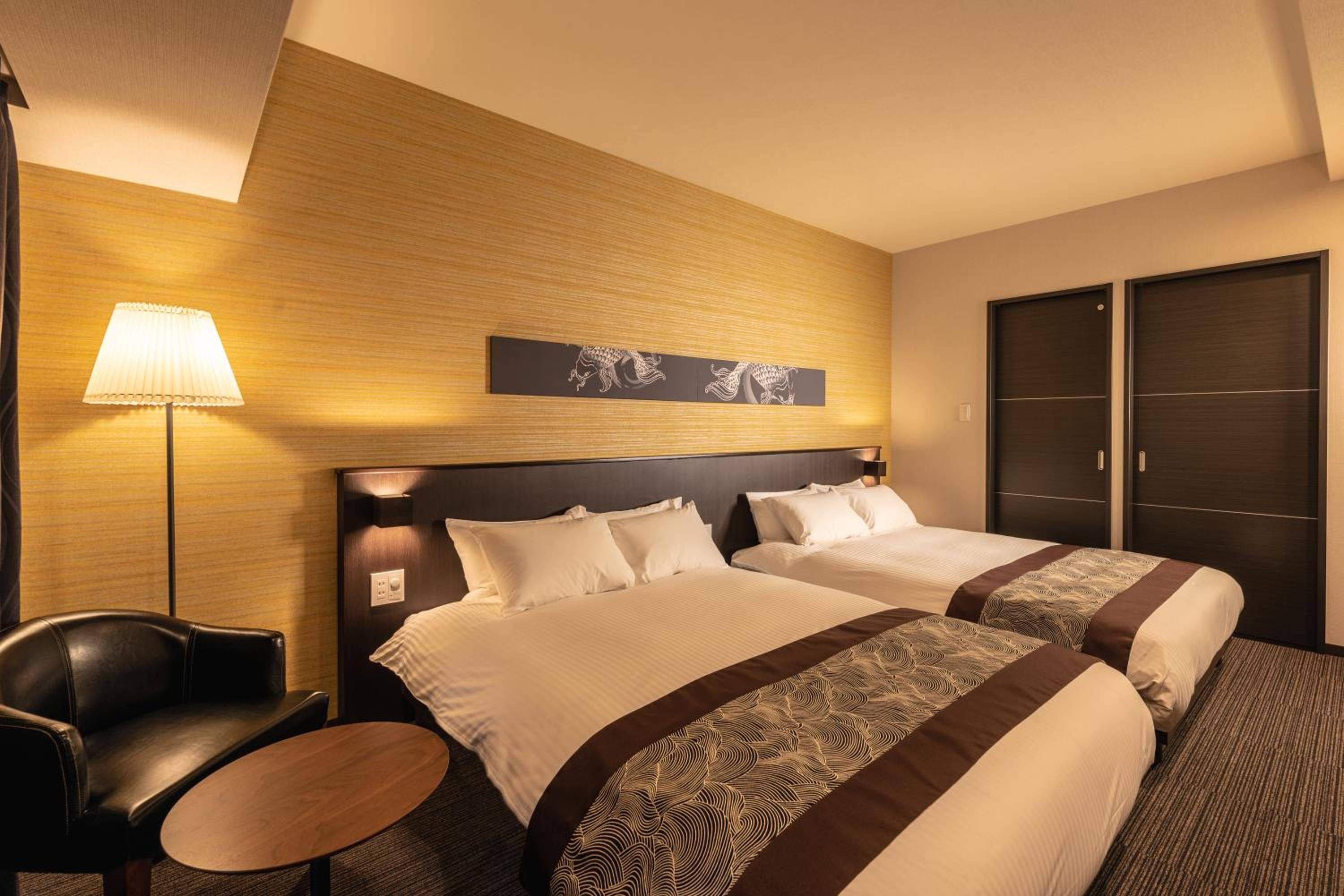 Standard Double Room - Photo 9