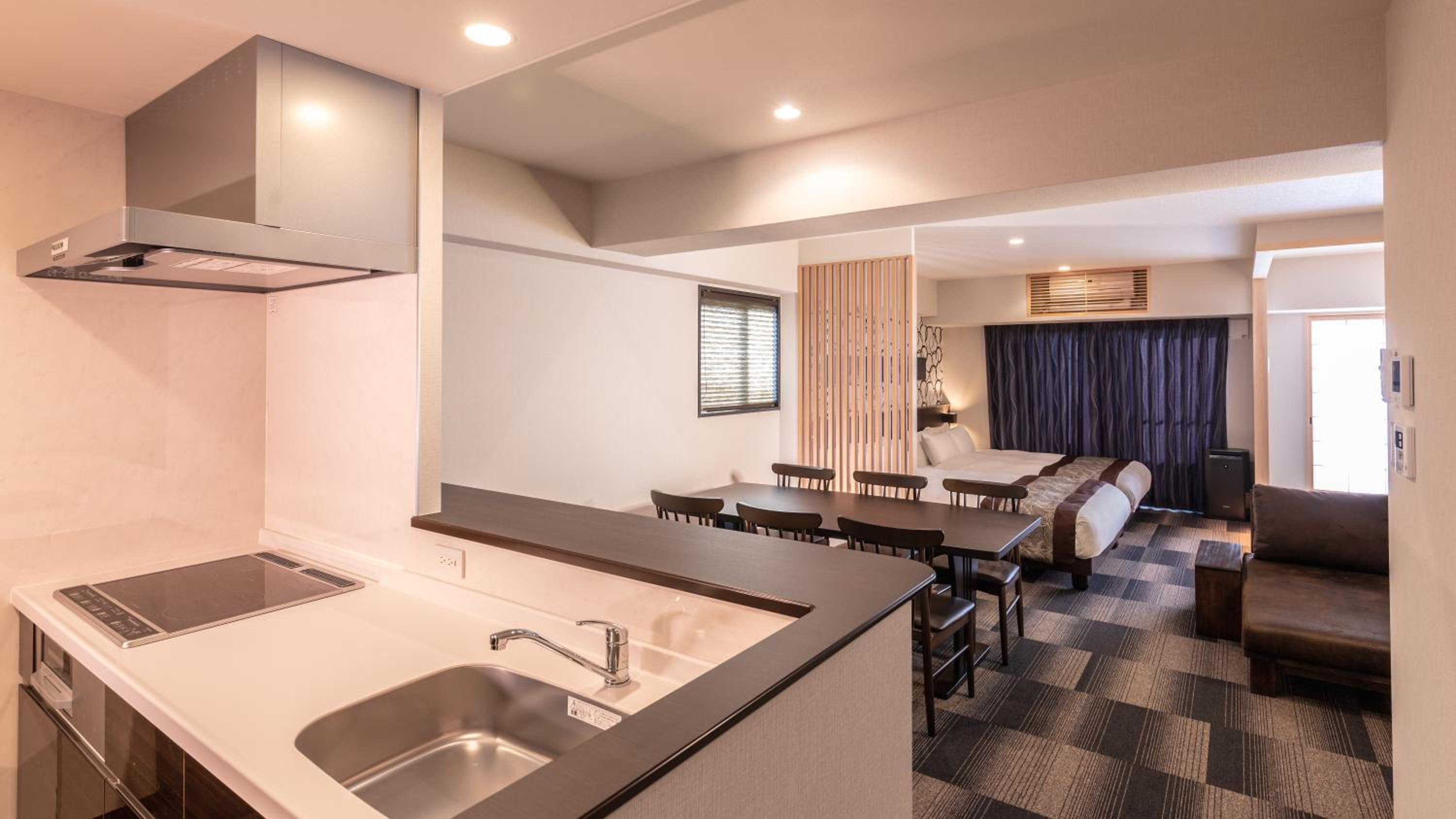 Suite - Photo 9