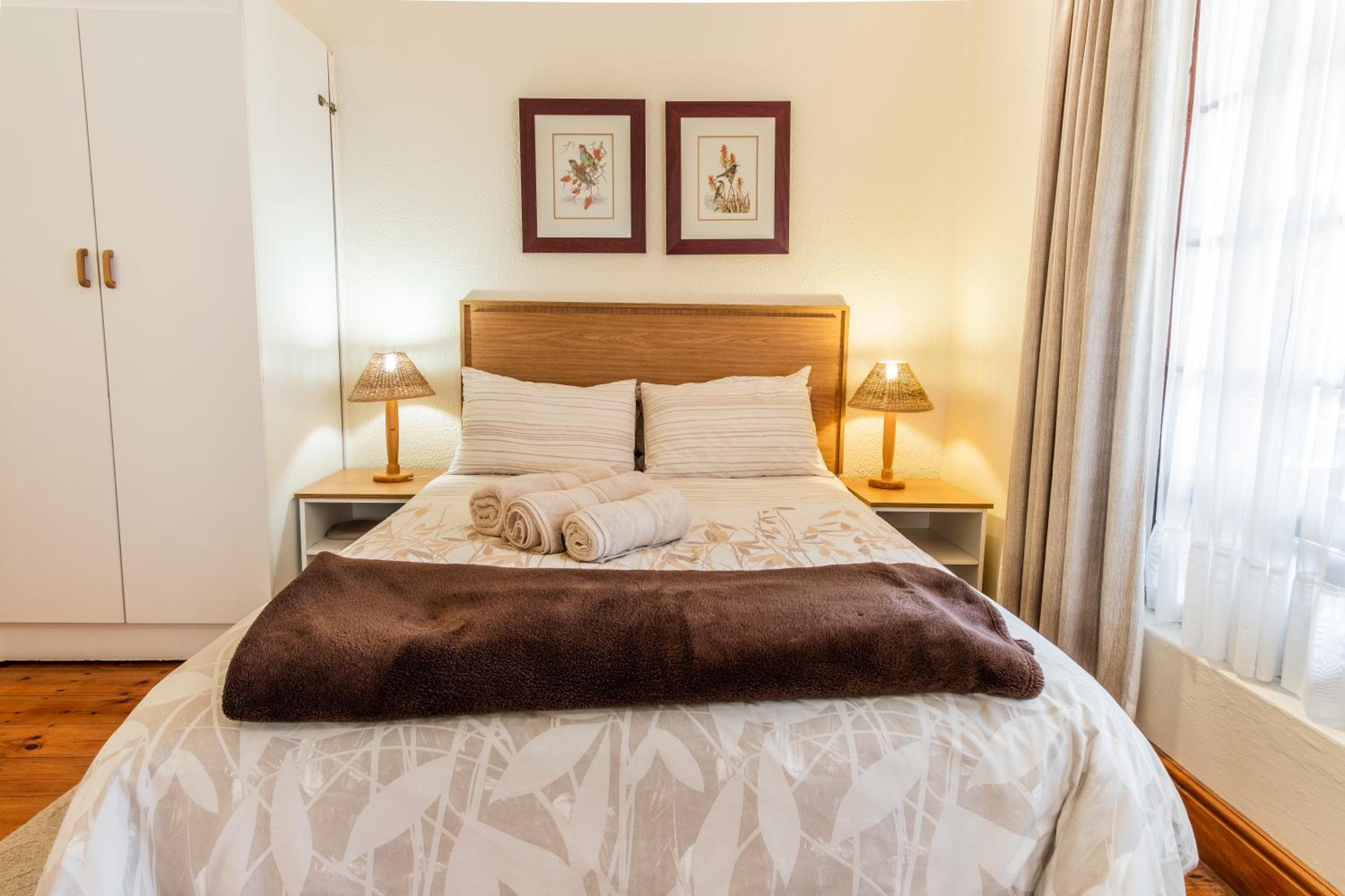 Budget Double Room with Extra Bed photo 1