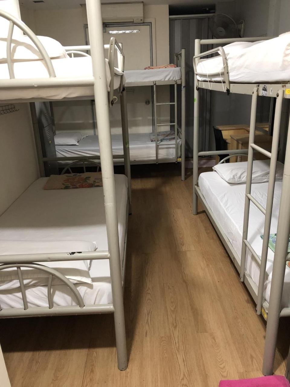 Bed in 6-Bed Female Dormitory Room photo 3