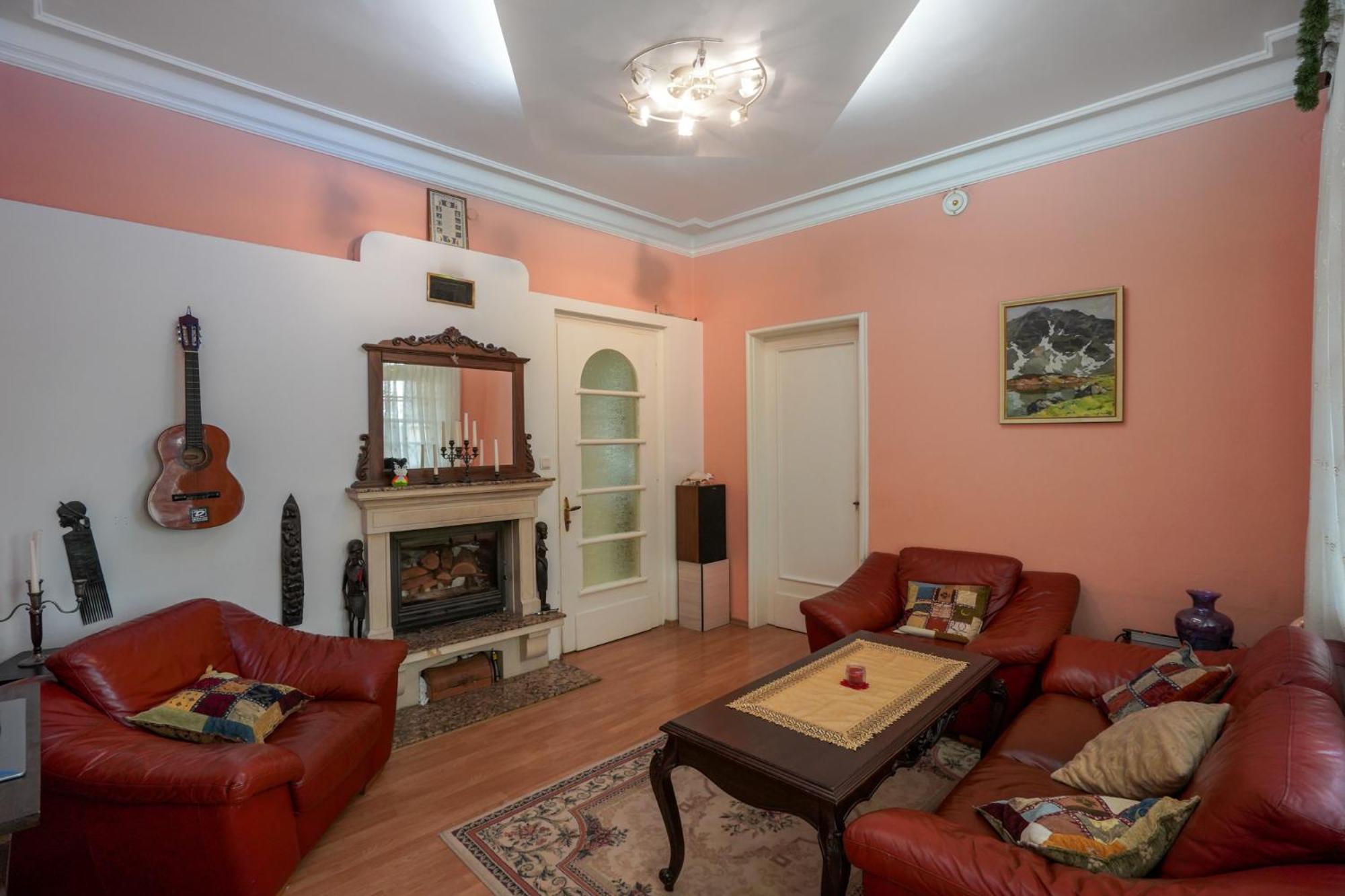 Apartment with Terrace photo 2