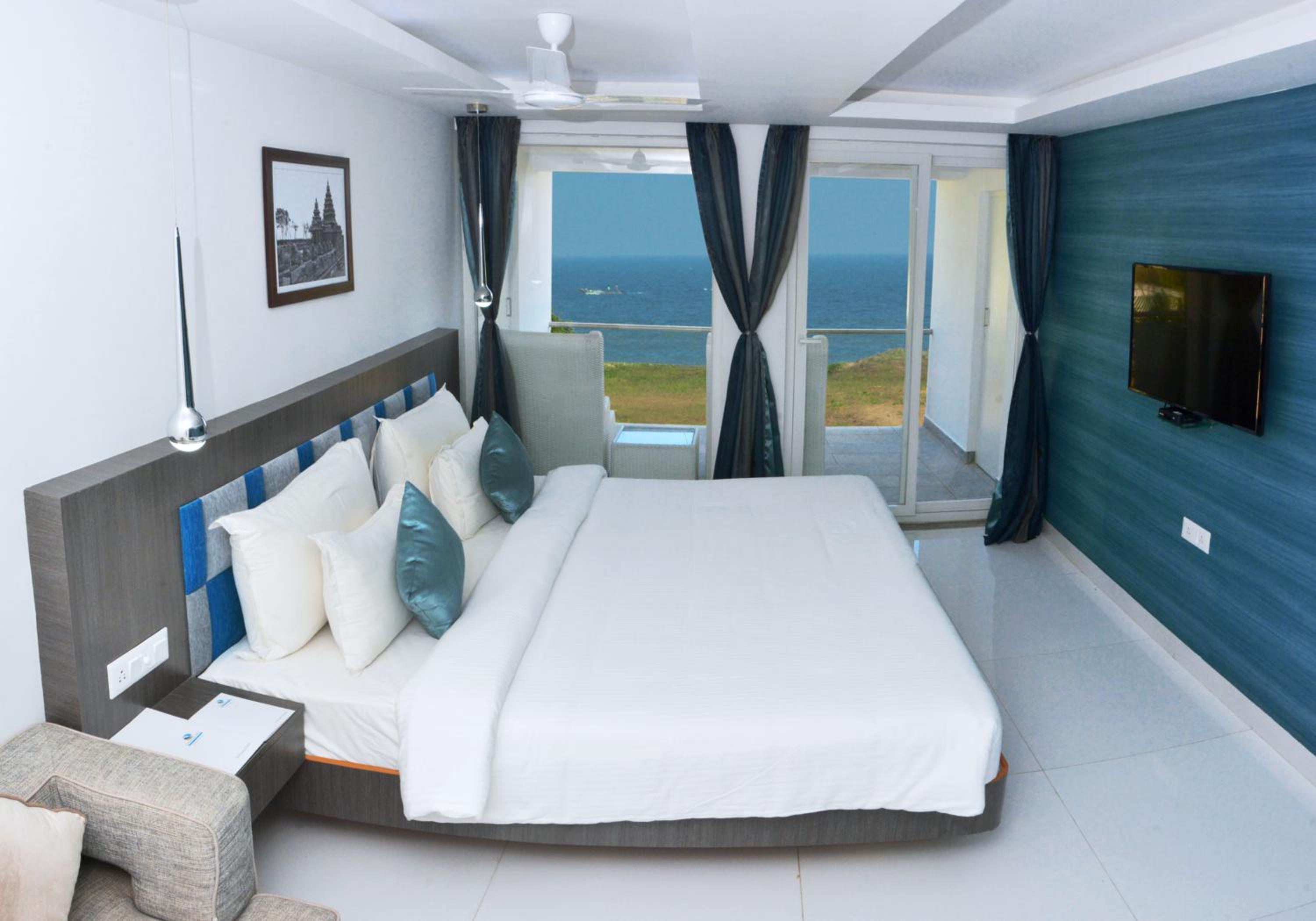 Double Room with Balcony and Sea View photo 2