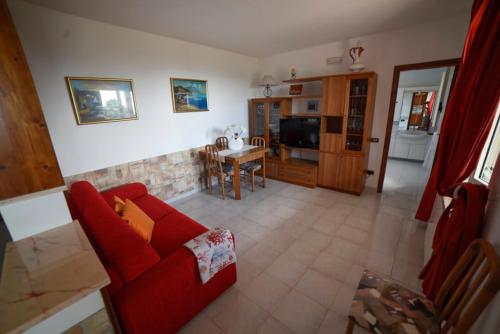 Two-Bedroom House photo 3