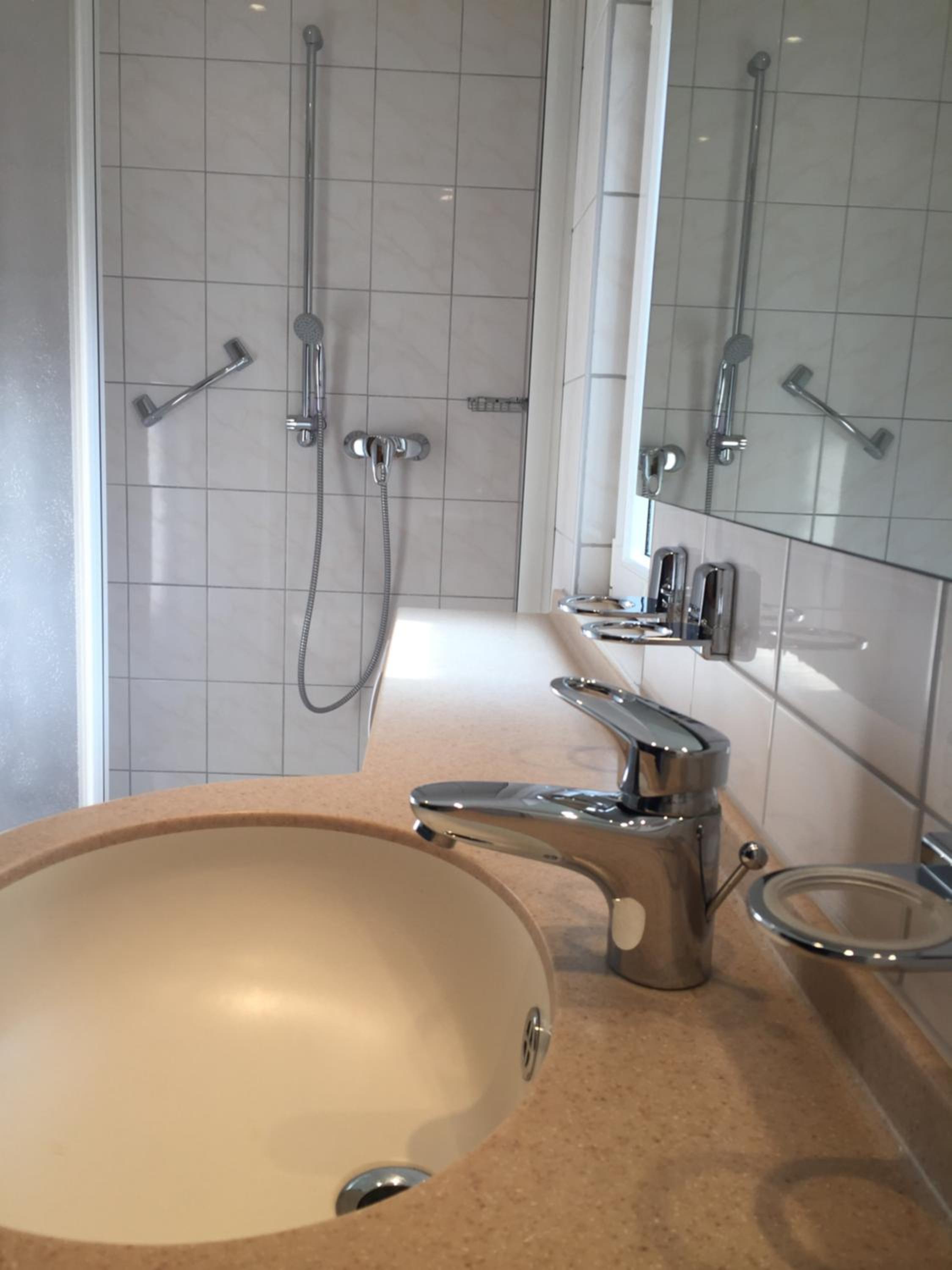 Double Room with Private External Bathroom on the hall - Photo 4