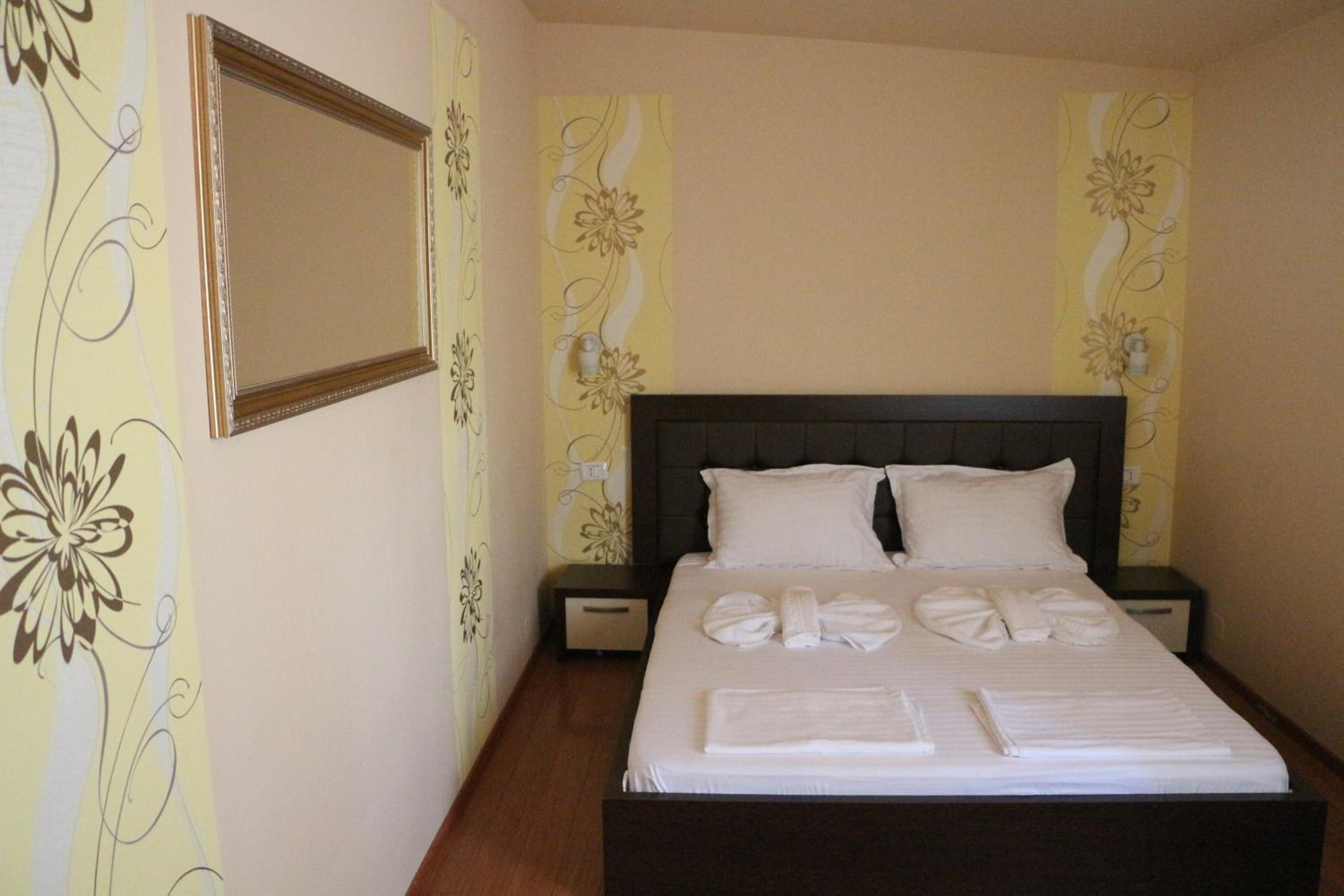 Standard Double Room photo 3