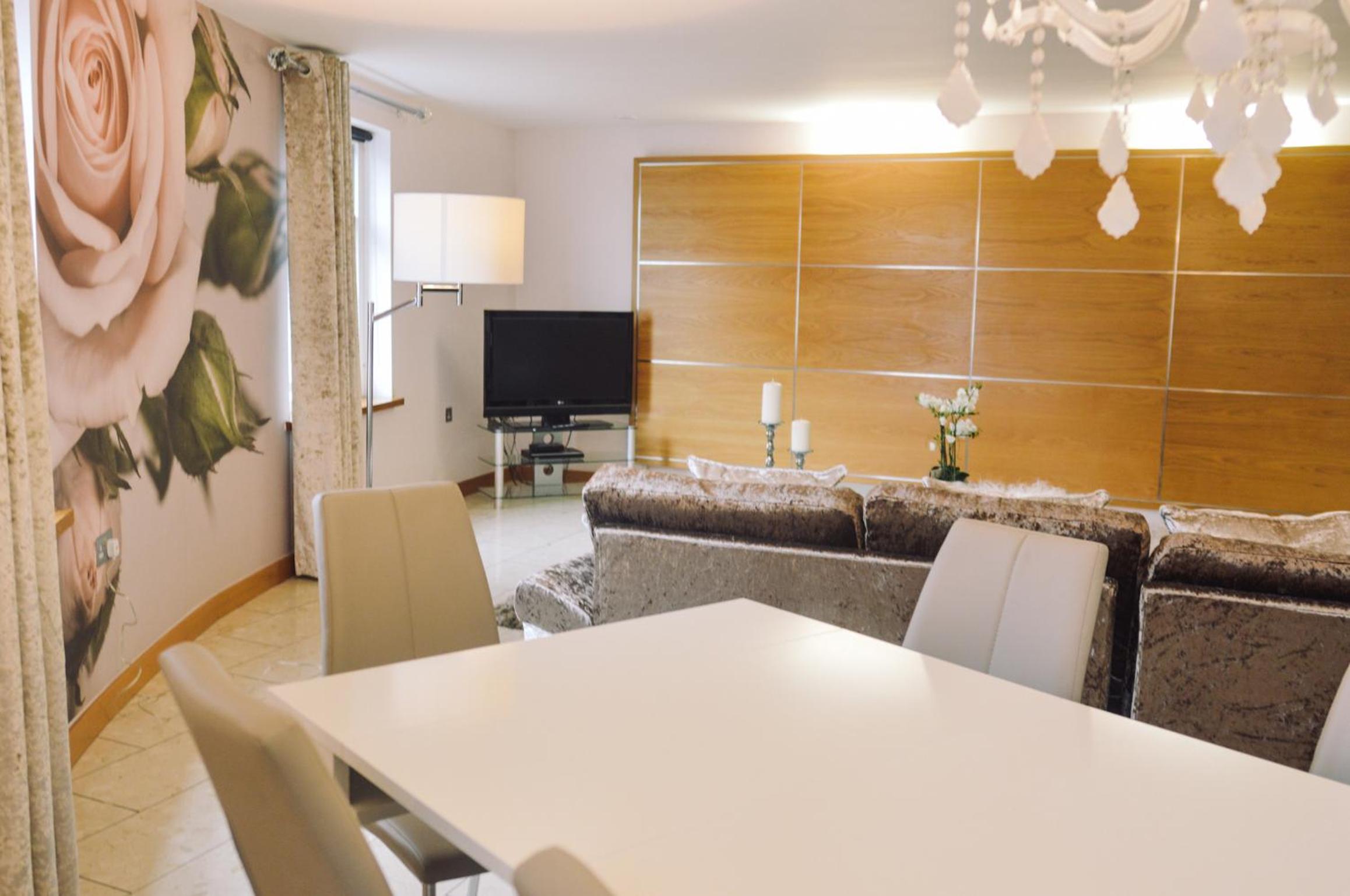 Family 2 Bedroom Apartment  - Photo 6