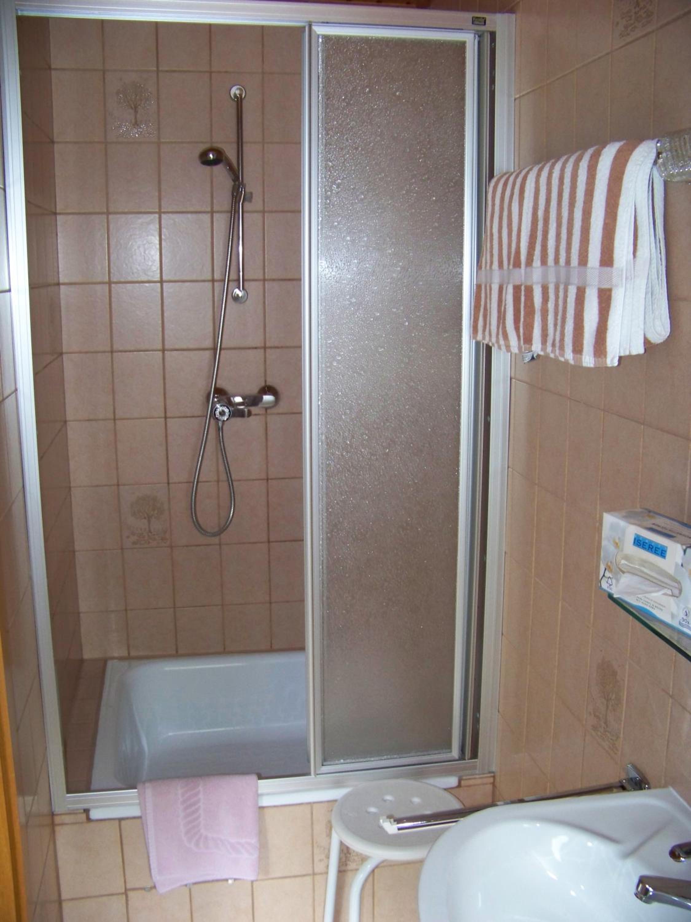 Double Room - Photo 7