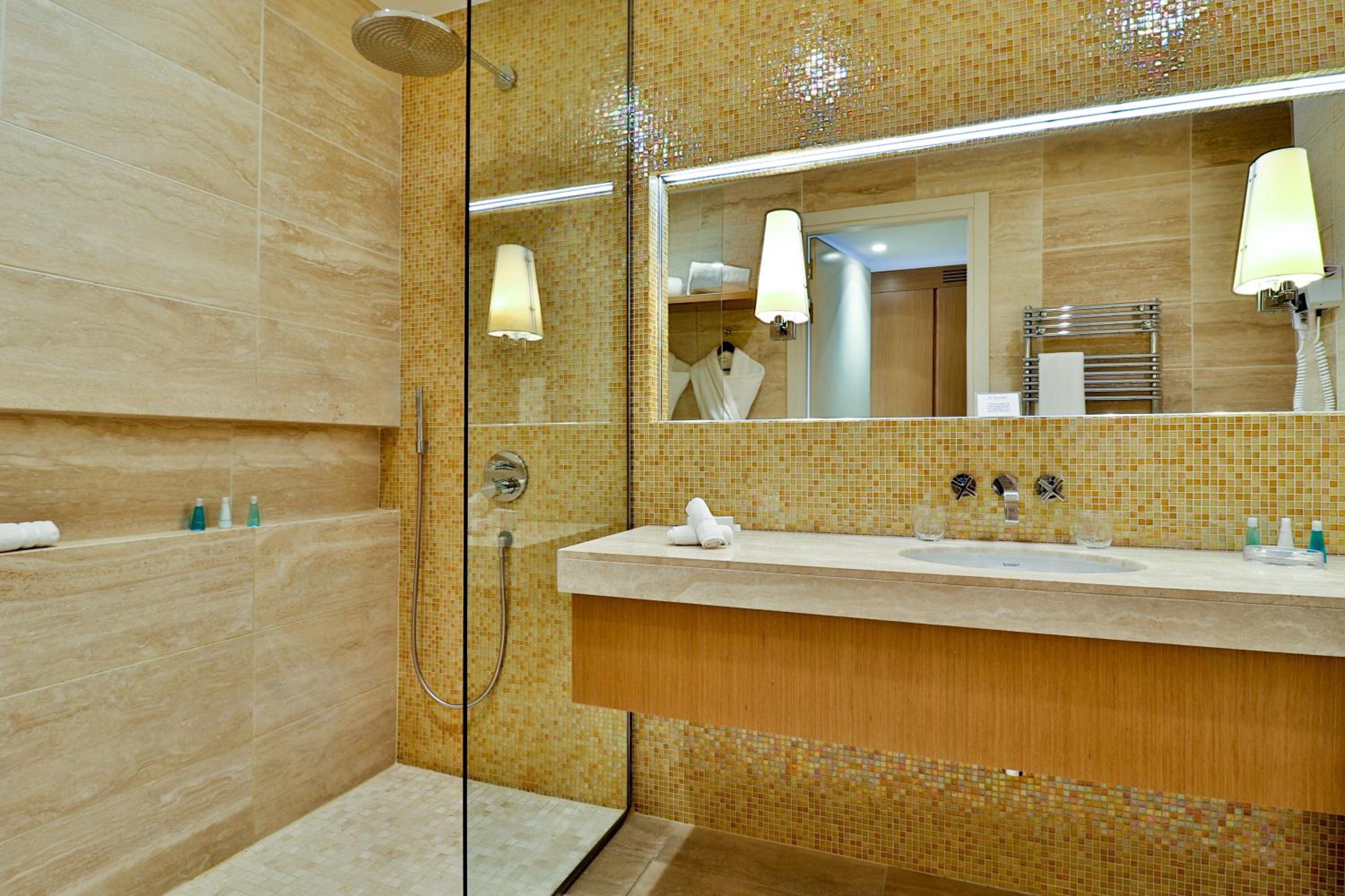 Superior Double Room with Pool View photo 2