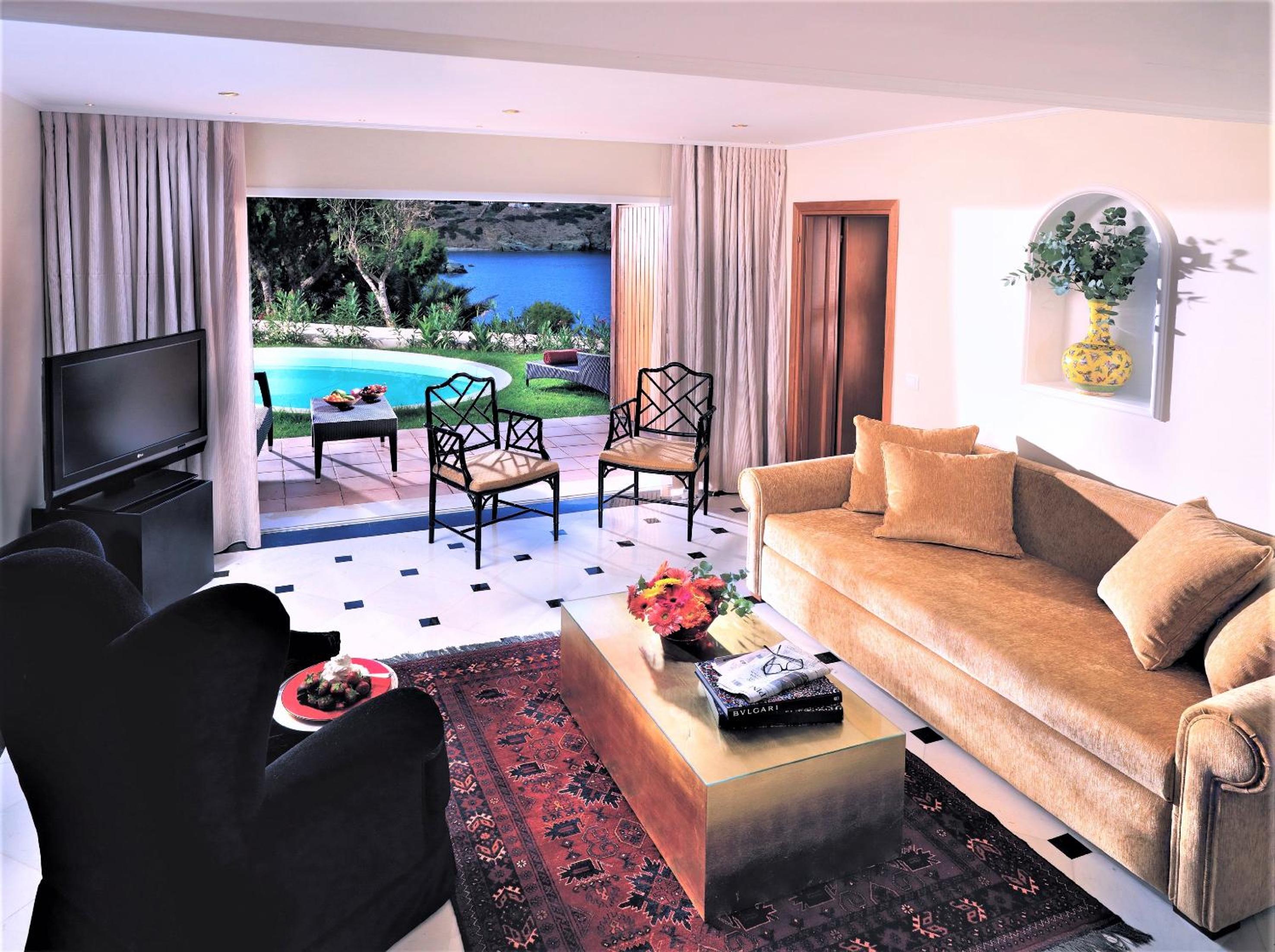  Exclusive One-Bedroom Suite or Maisonette with Sharing Pool - Photo 6