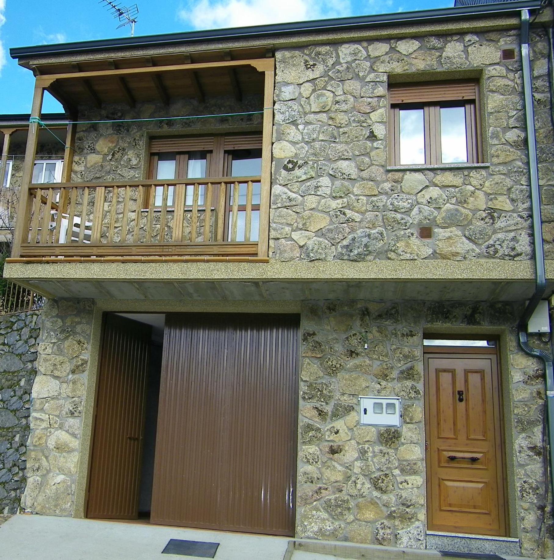 One-Bedroom House photo 2