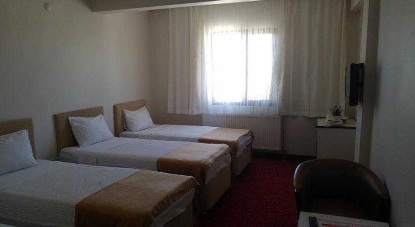 Triple Room photo 2