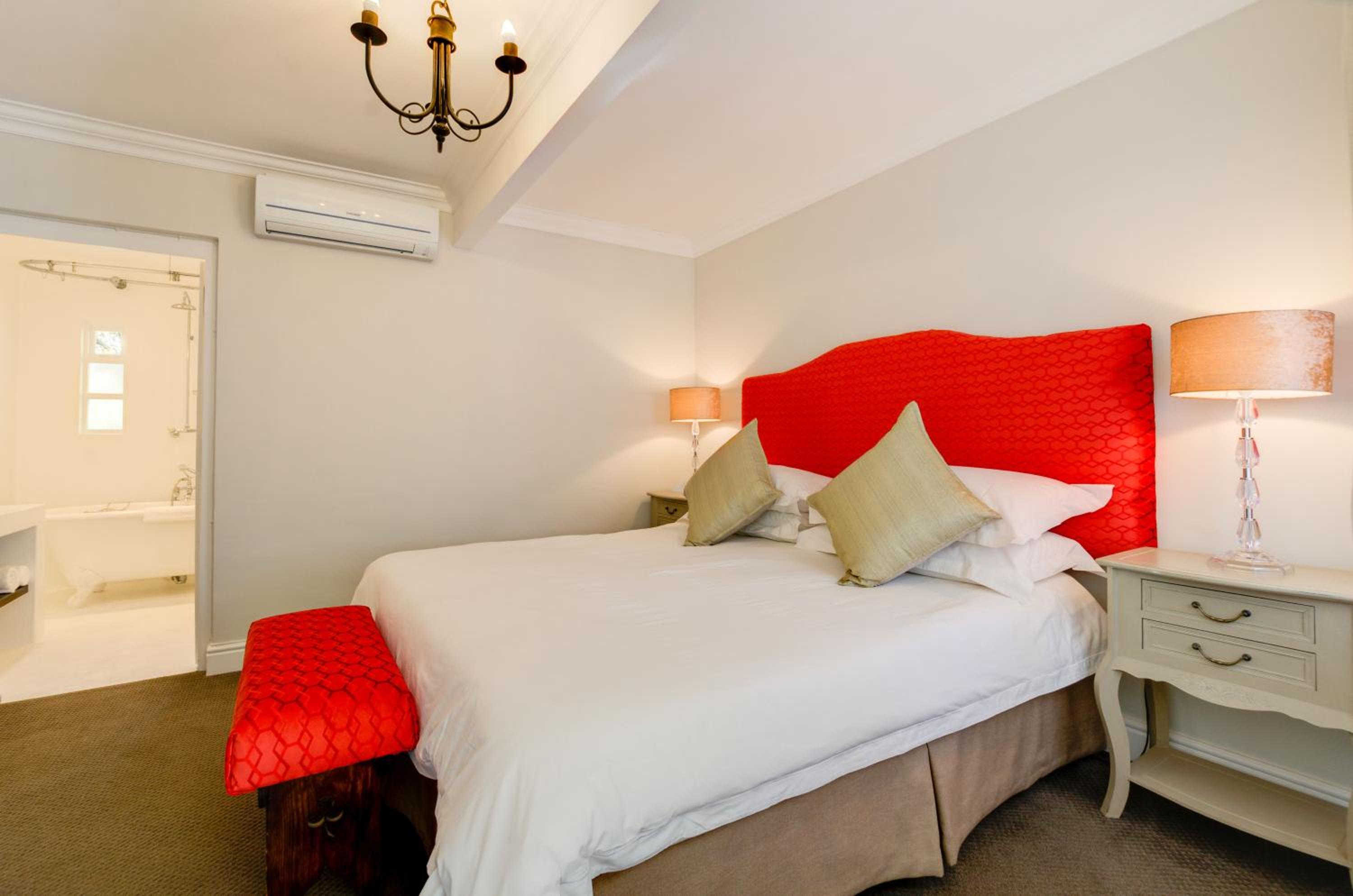 Standard Double Room - Photo 2