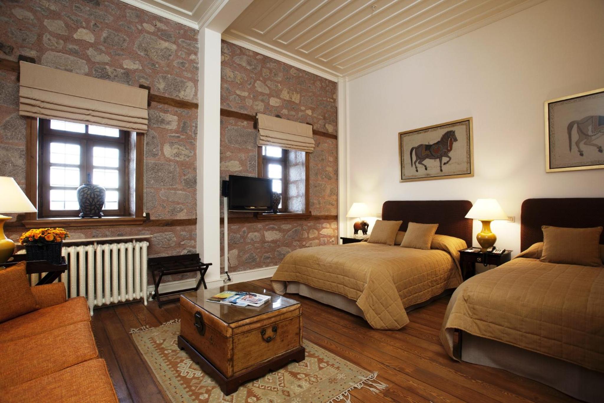 Deluxe Double or Twin Room