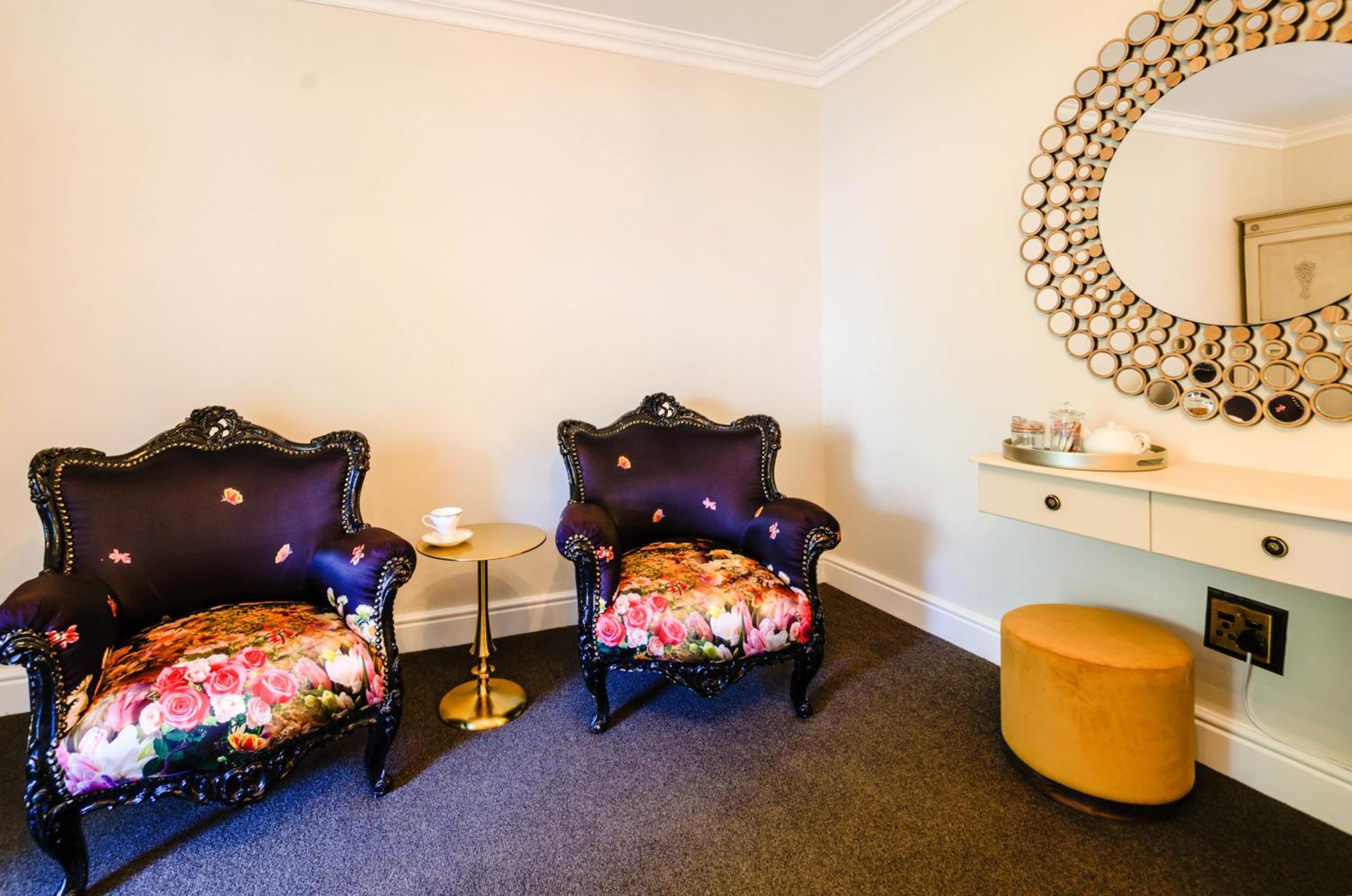 Deluxe Double or Twin Room - Photo 4