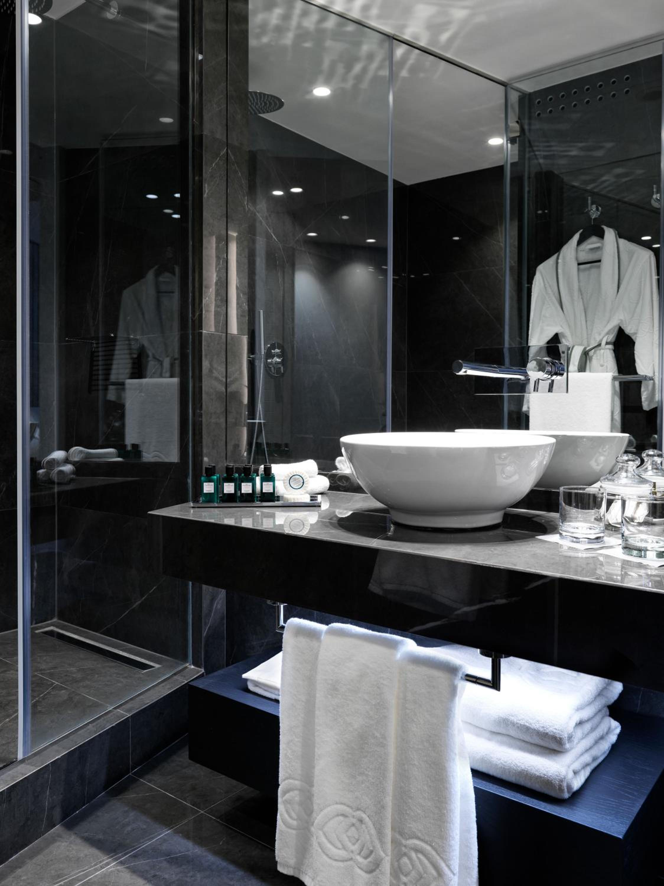Luxury Club Twin Room - Lounge Access - Photo 11