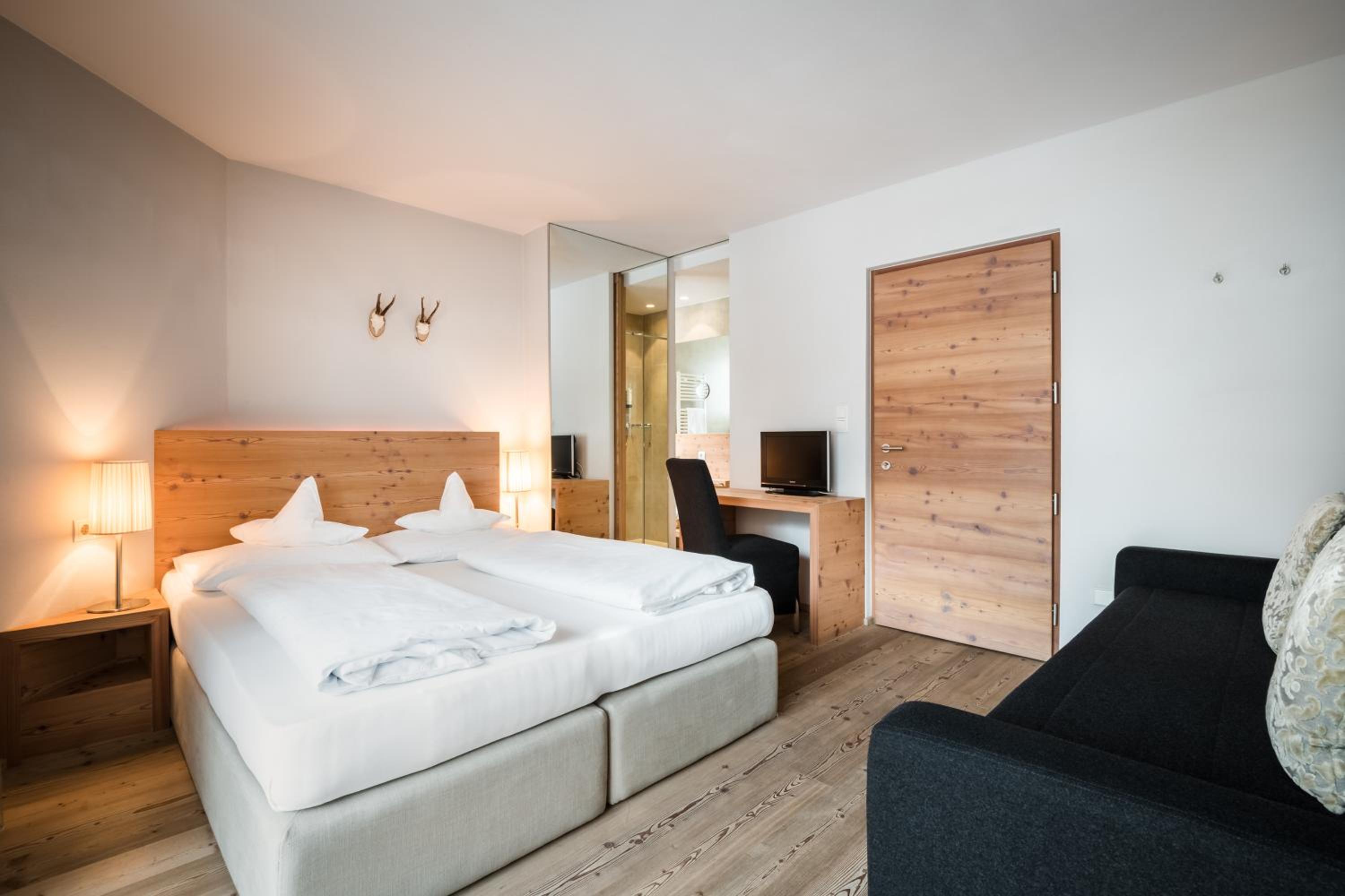 Double or Twin Room with Balcony