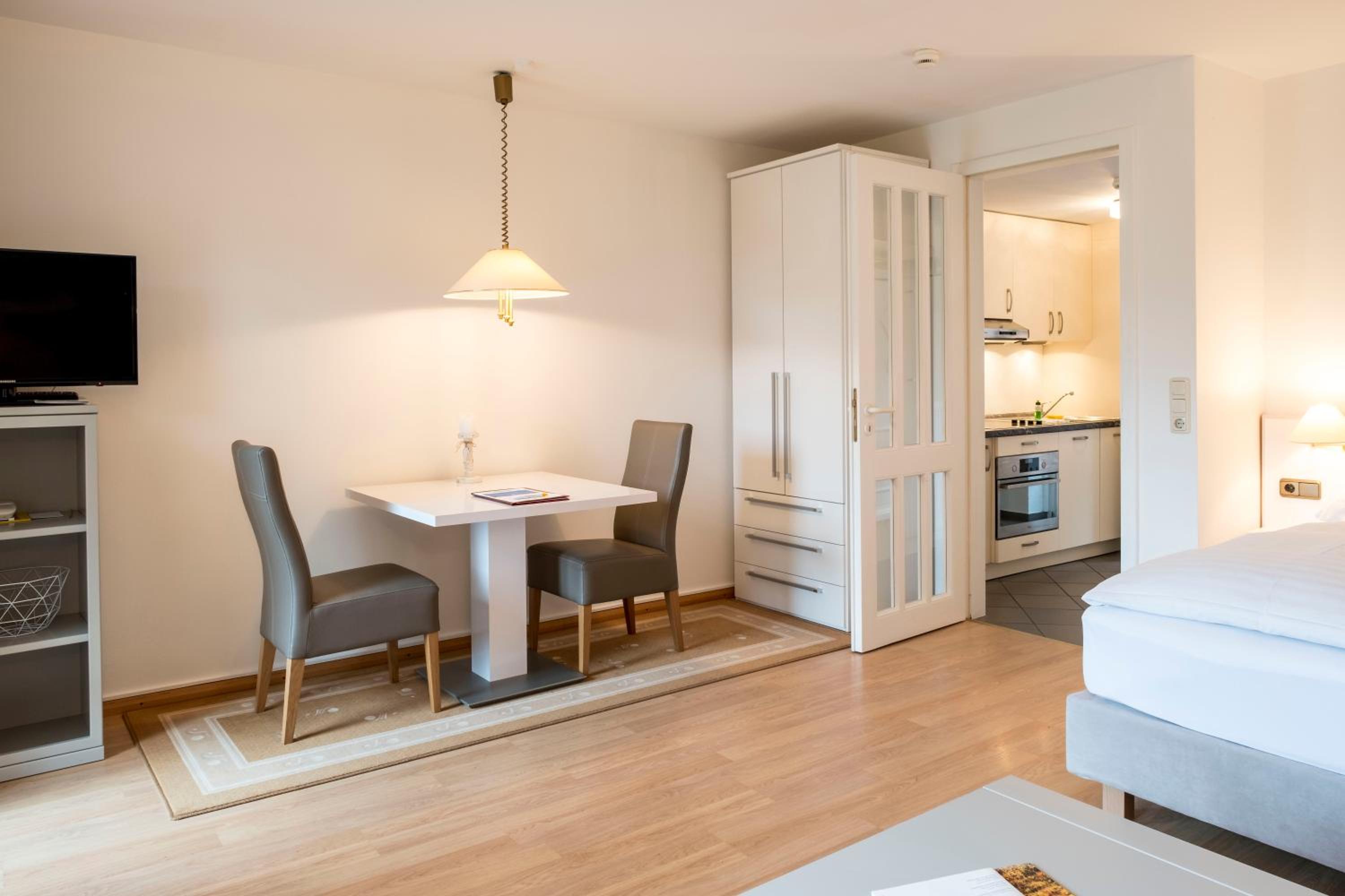 One-Bedroom Apartment - Photo 1