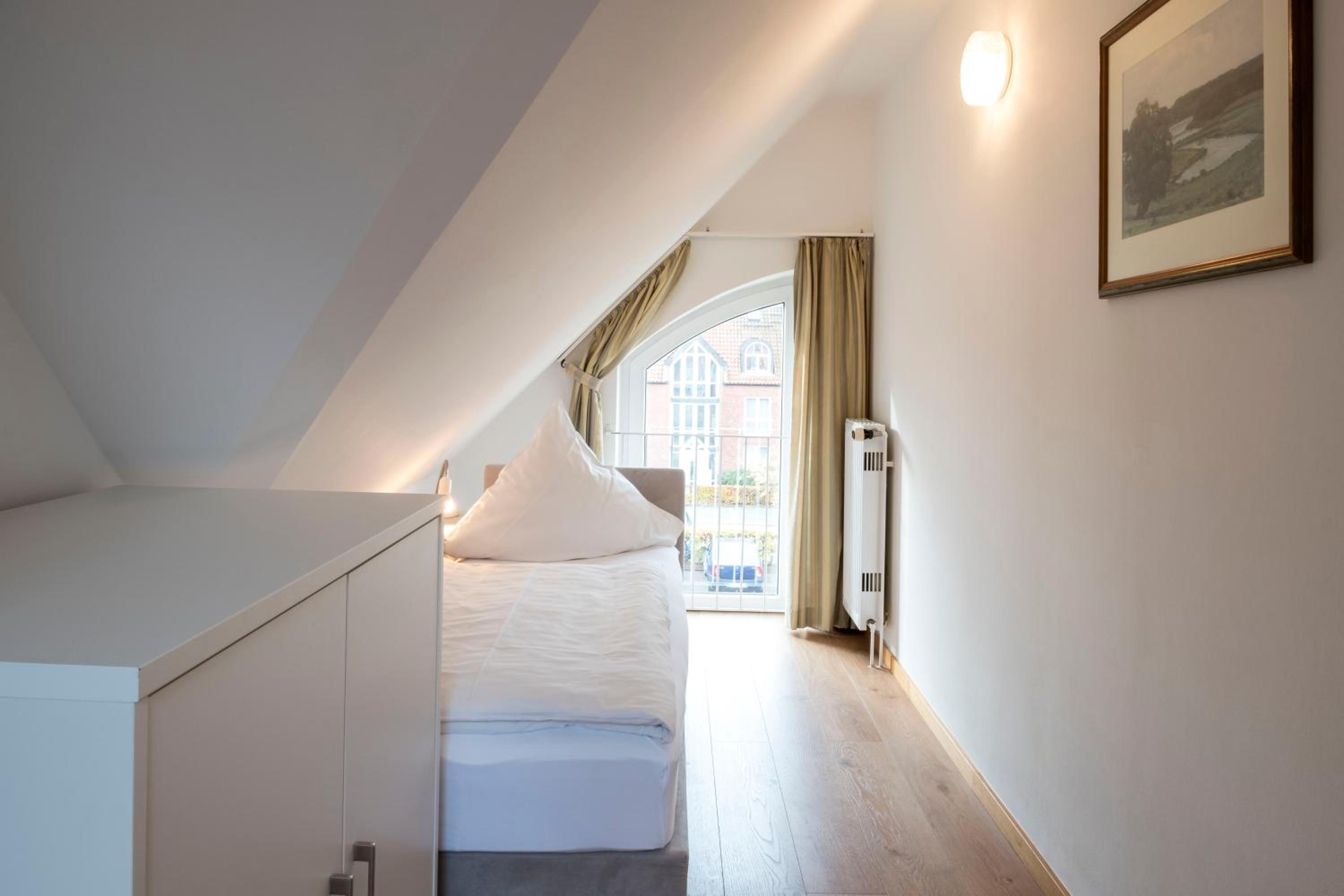 Apartment - Split Level - Photo 6