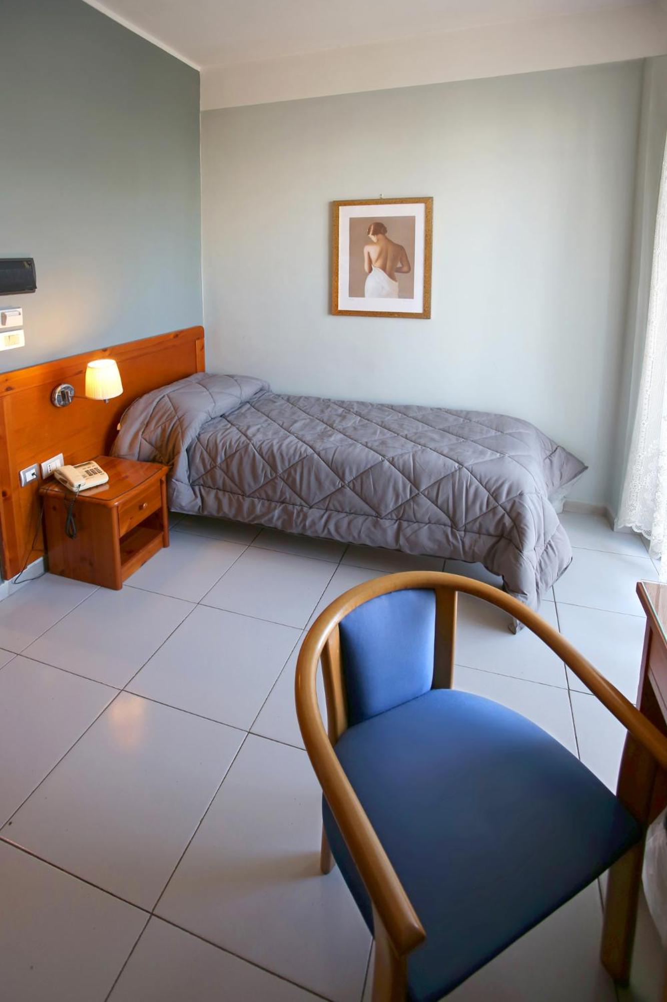 Budget Single Room