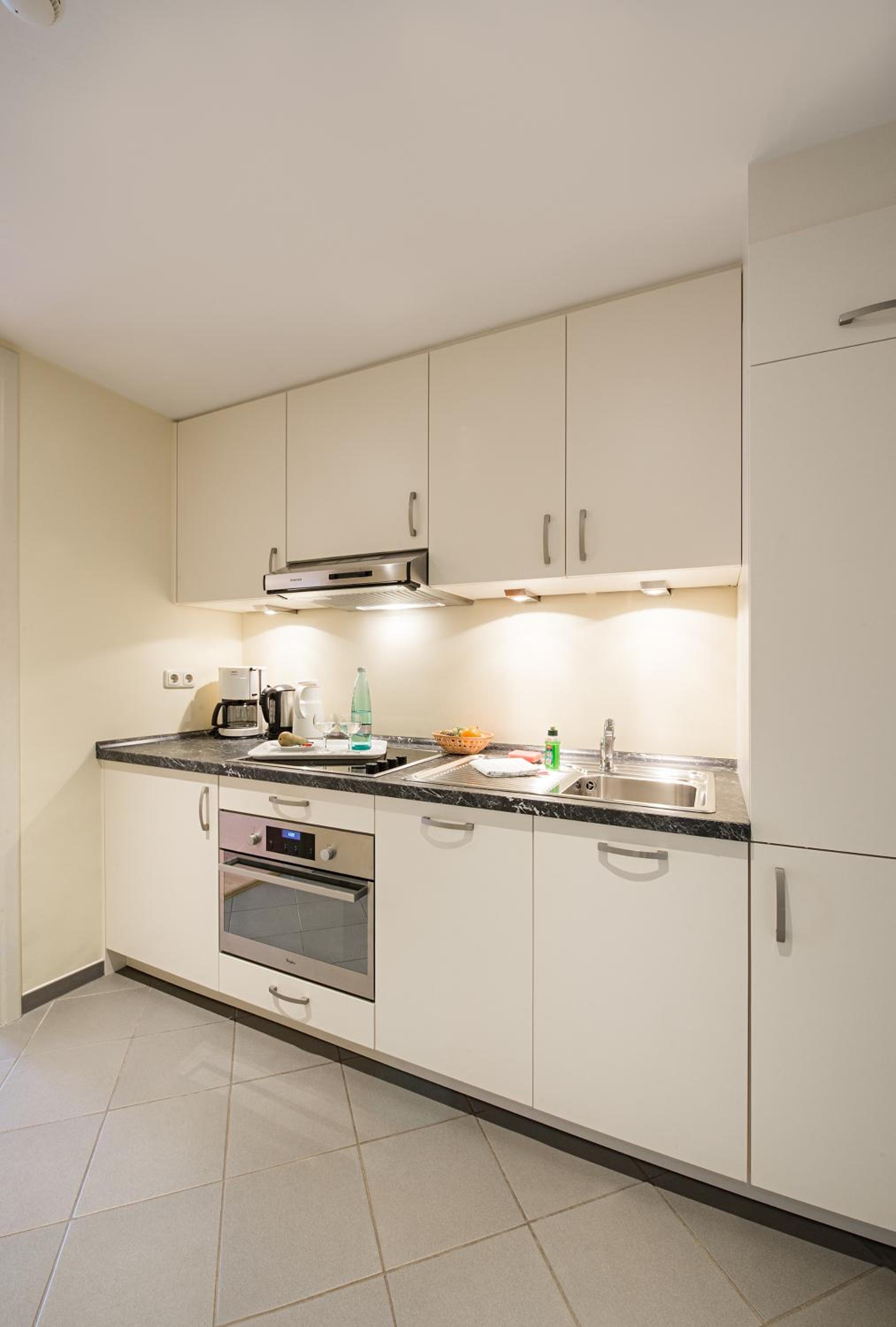 One-Bedroom Apartment - Photo 4