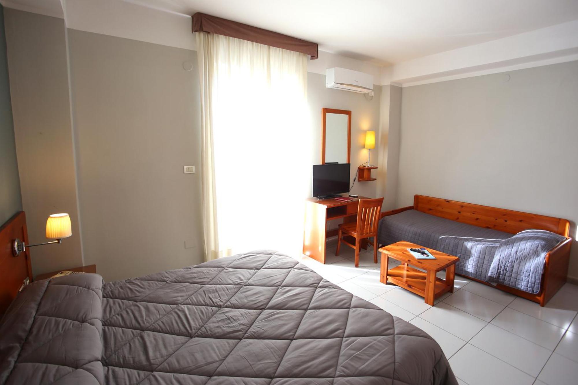 Budget Triple Room