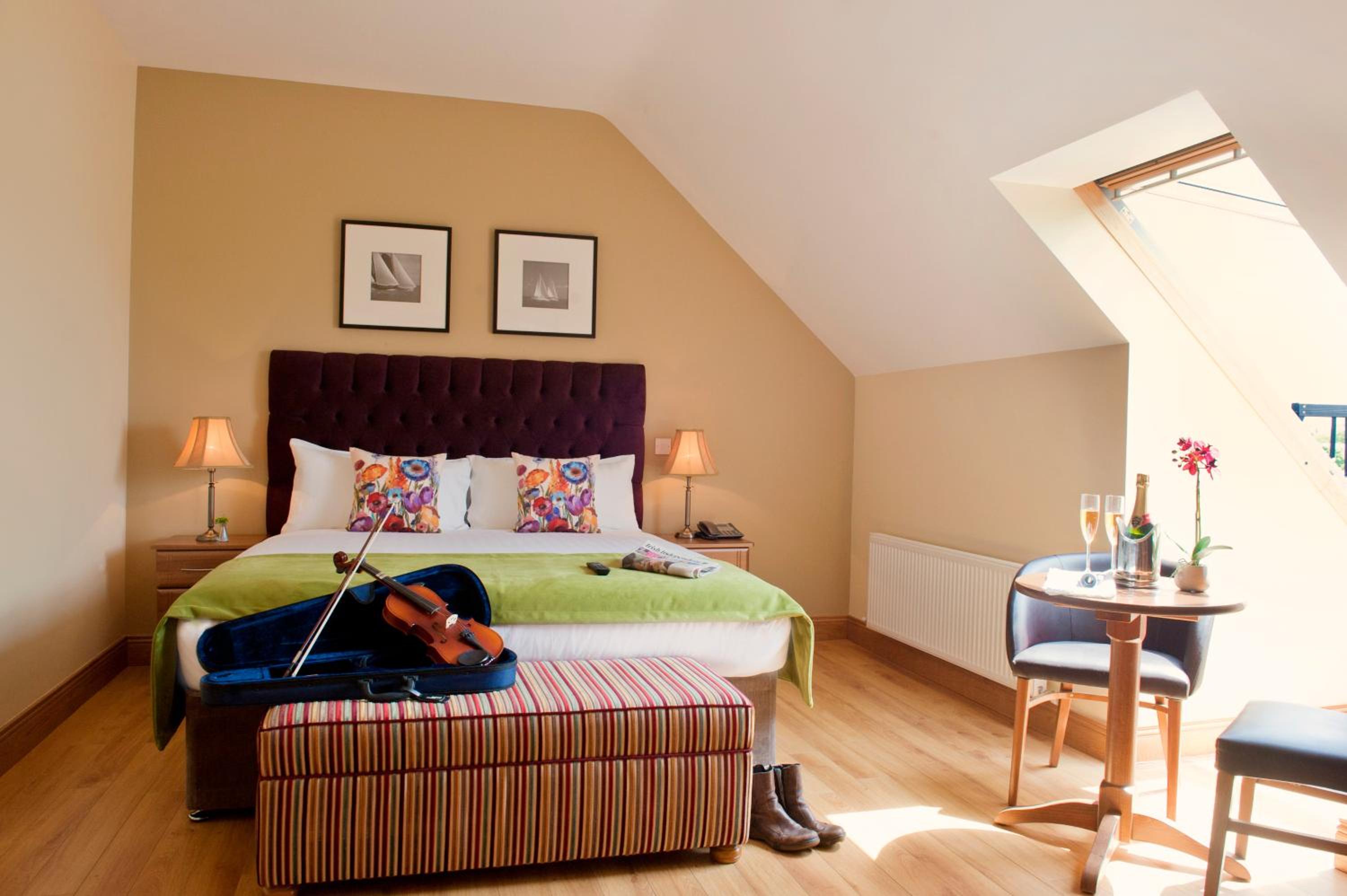 Superior King Room with Burren View photo 1