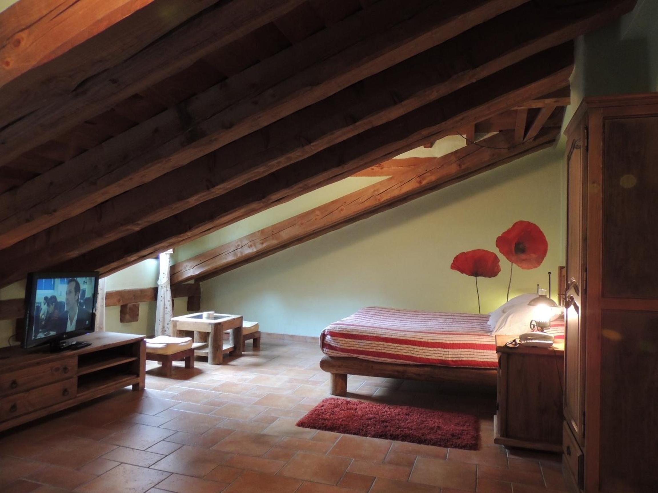 Suite - Photo 2