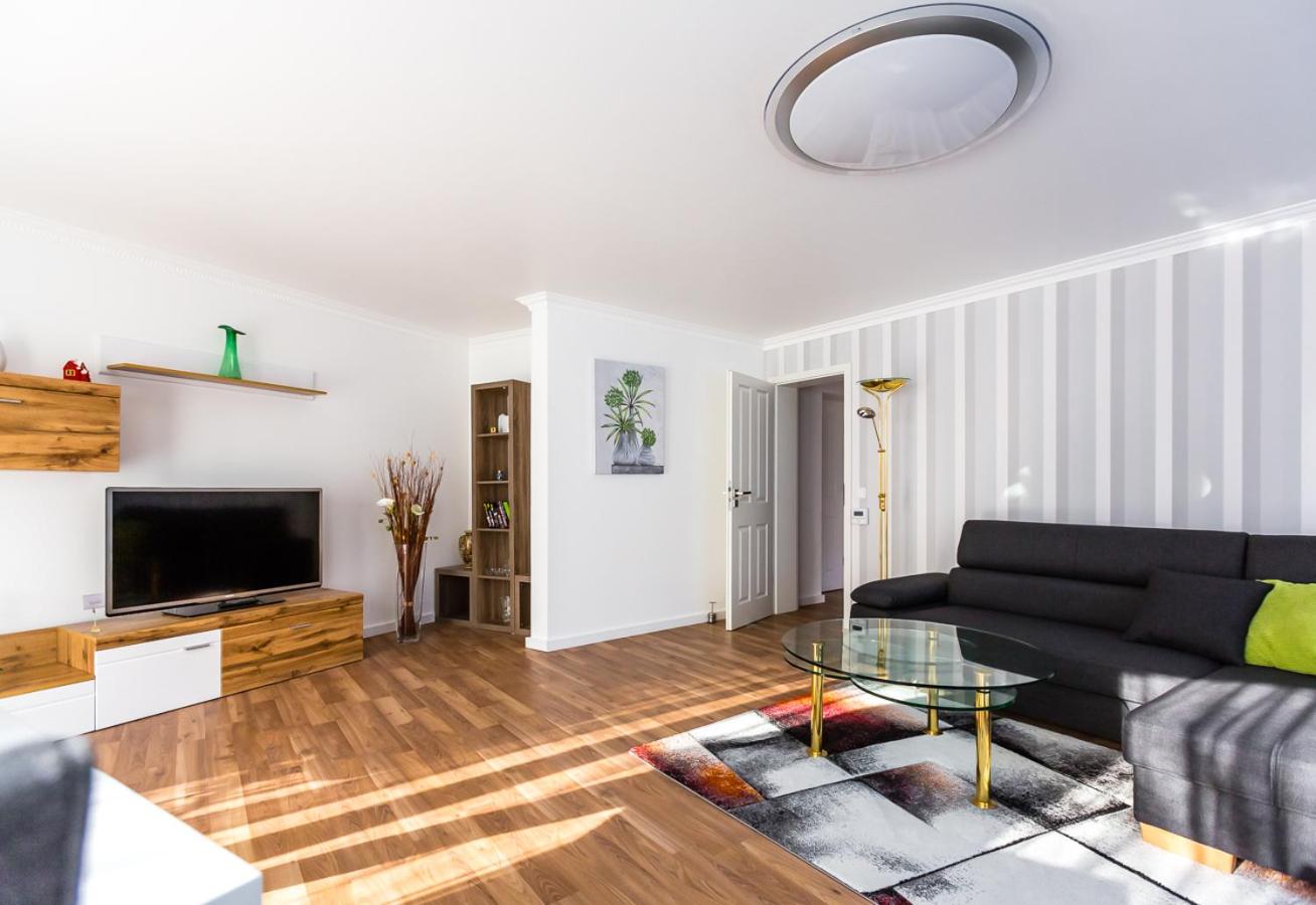 Apartment with Balcony photo 2