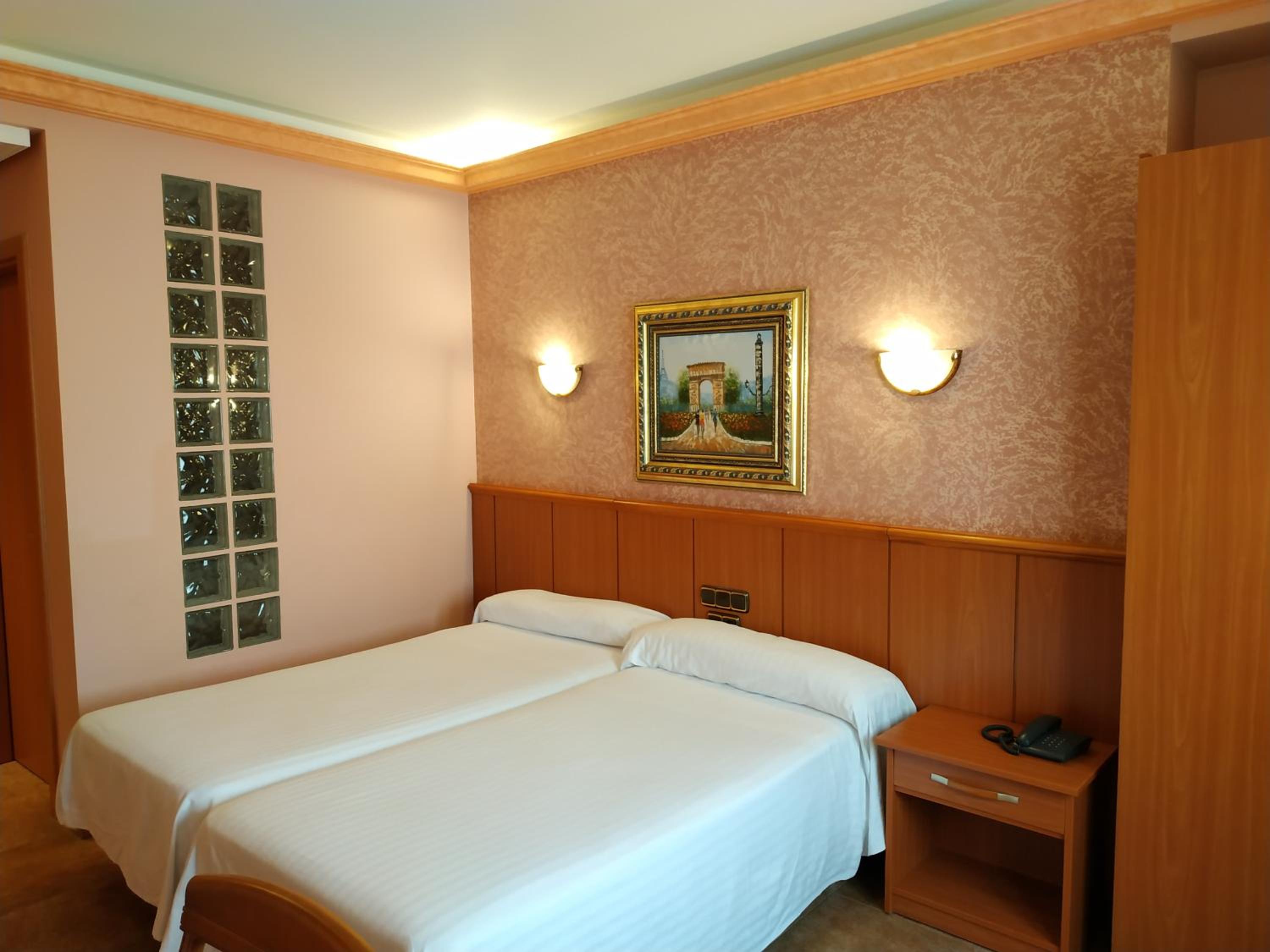 Habitación Doble Pequeña