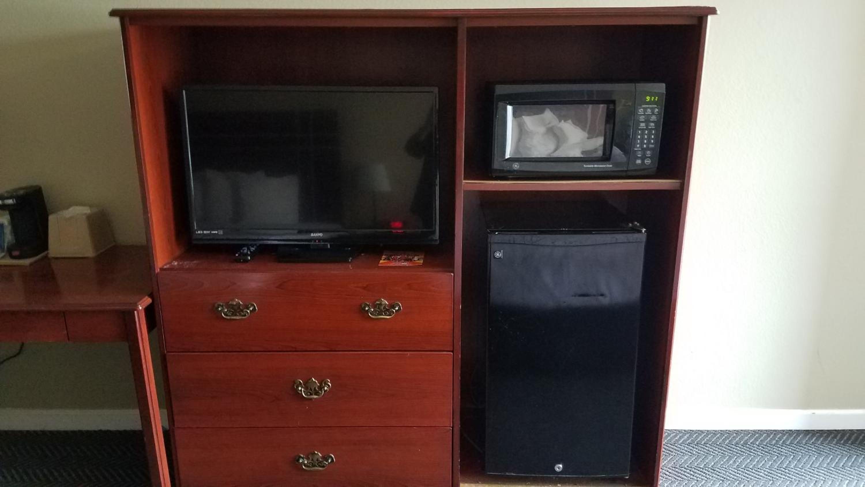 Two Room King Suite photo 3
