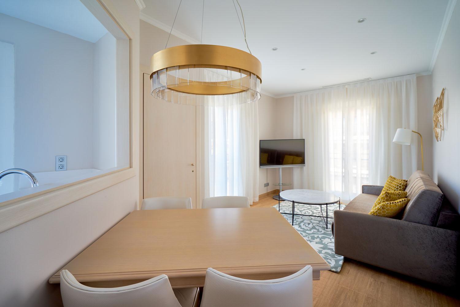 One-Bedroom Suite photo 2