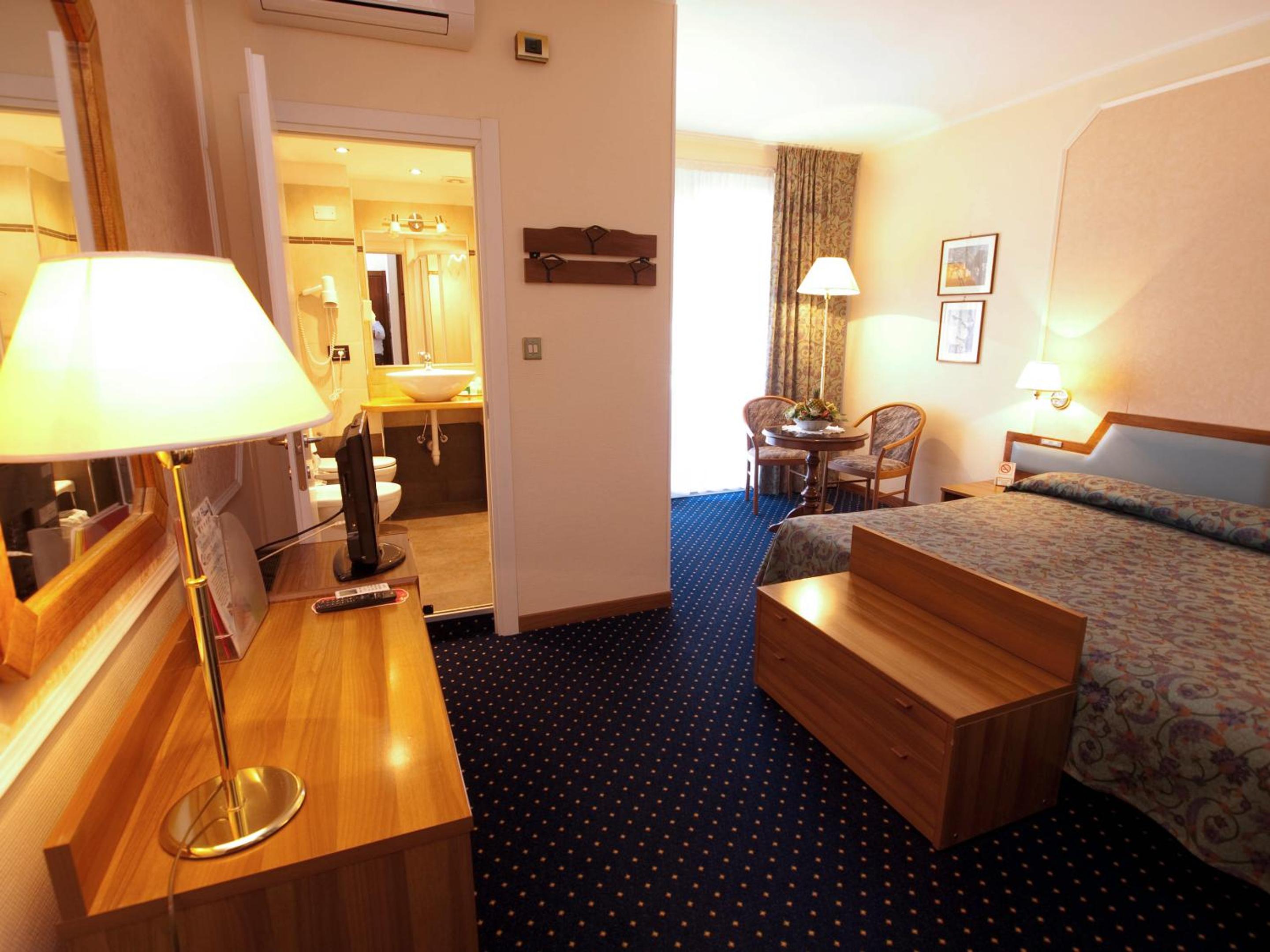 Superior Double or Twin Room - Photo 1