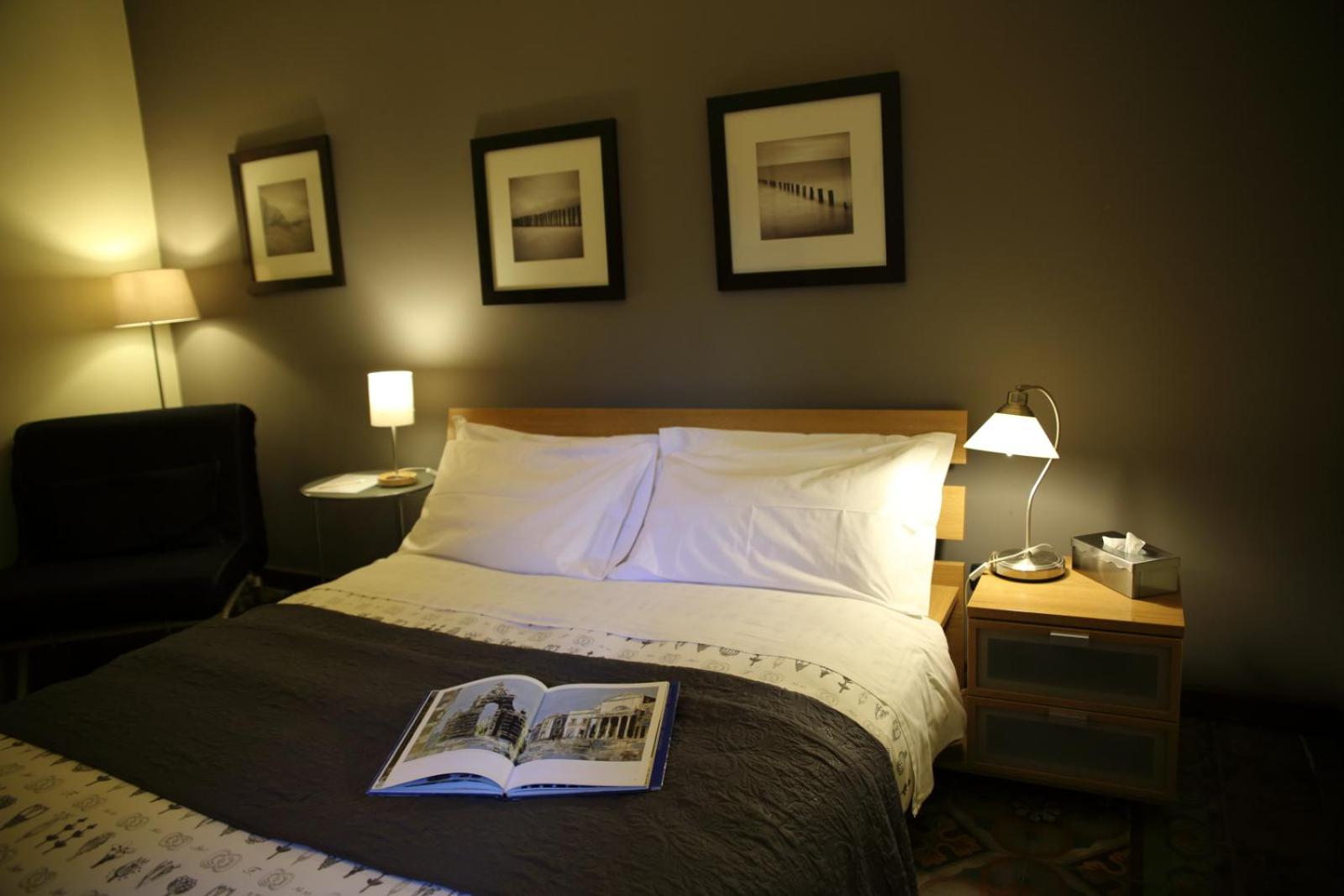 Double Room - Photo 11