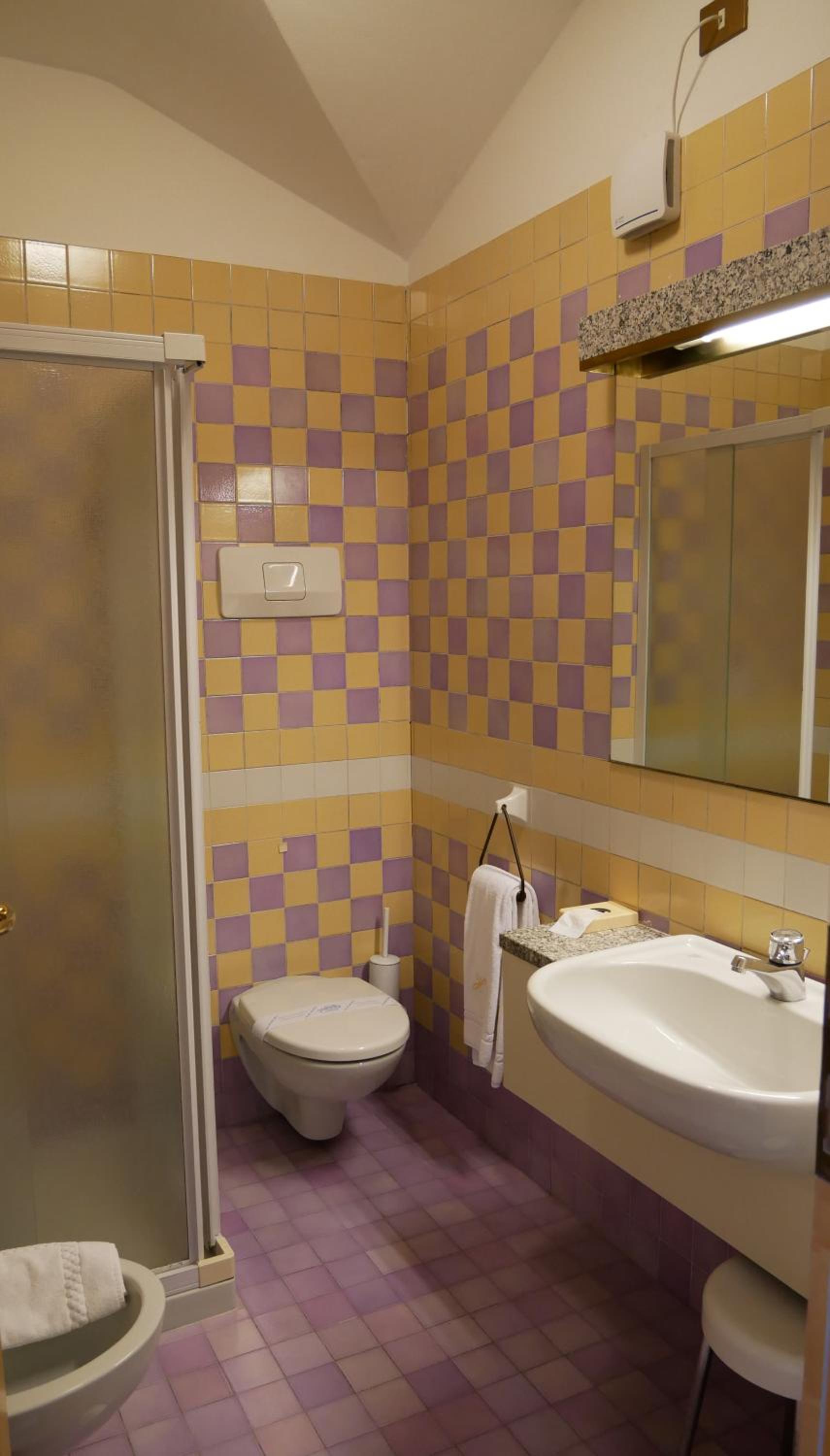 Superior Triple Room with Sea View - Photo 6