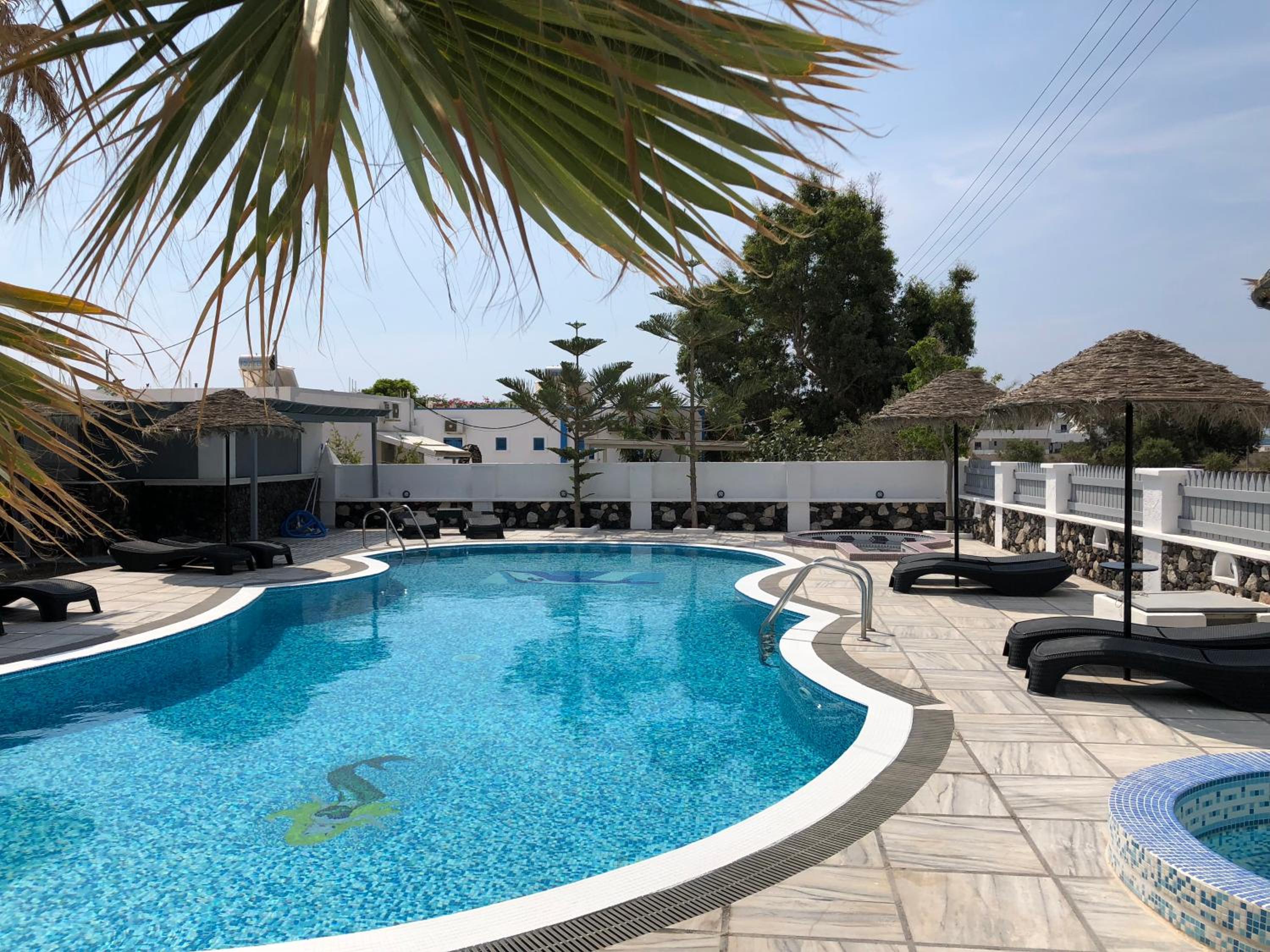 Studio with Pool View - Upper Level - Photo 5