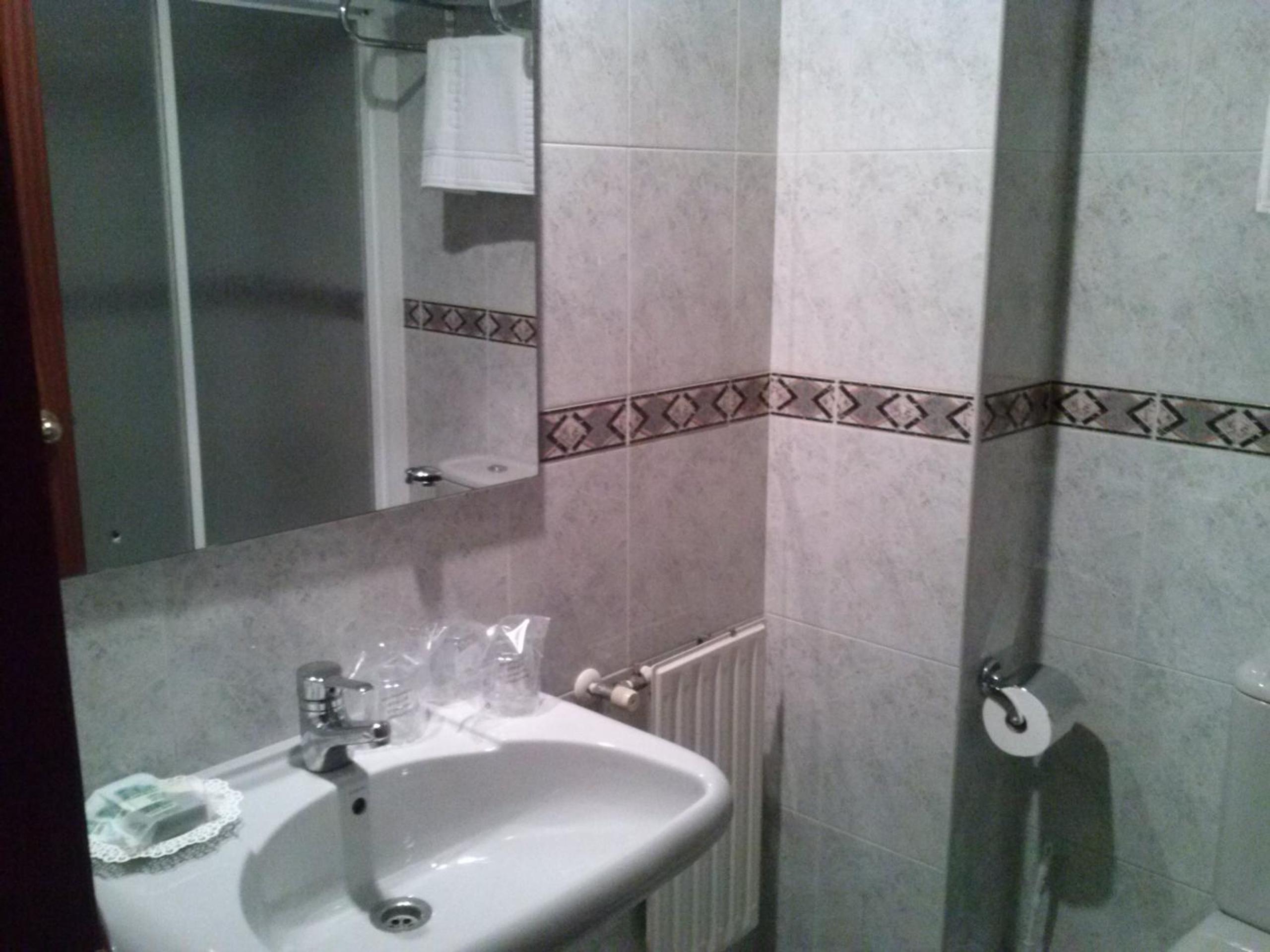 Triple Room - Photo 8