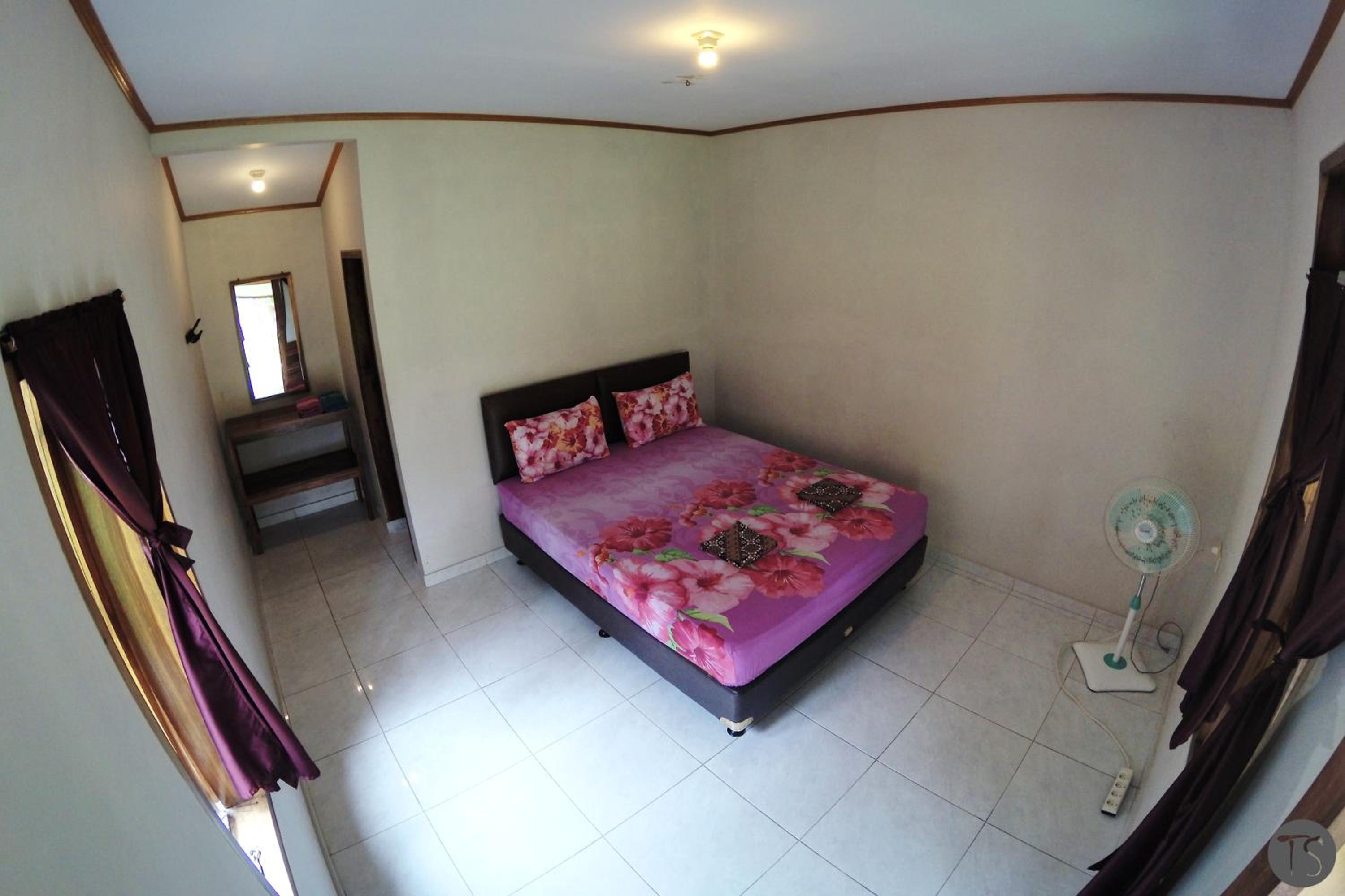 Standard Double Room with Fan photo 1