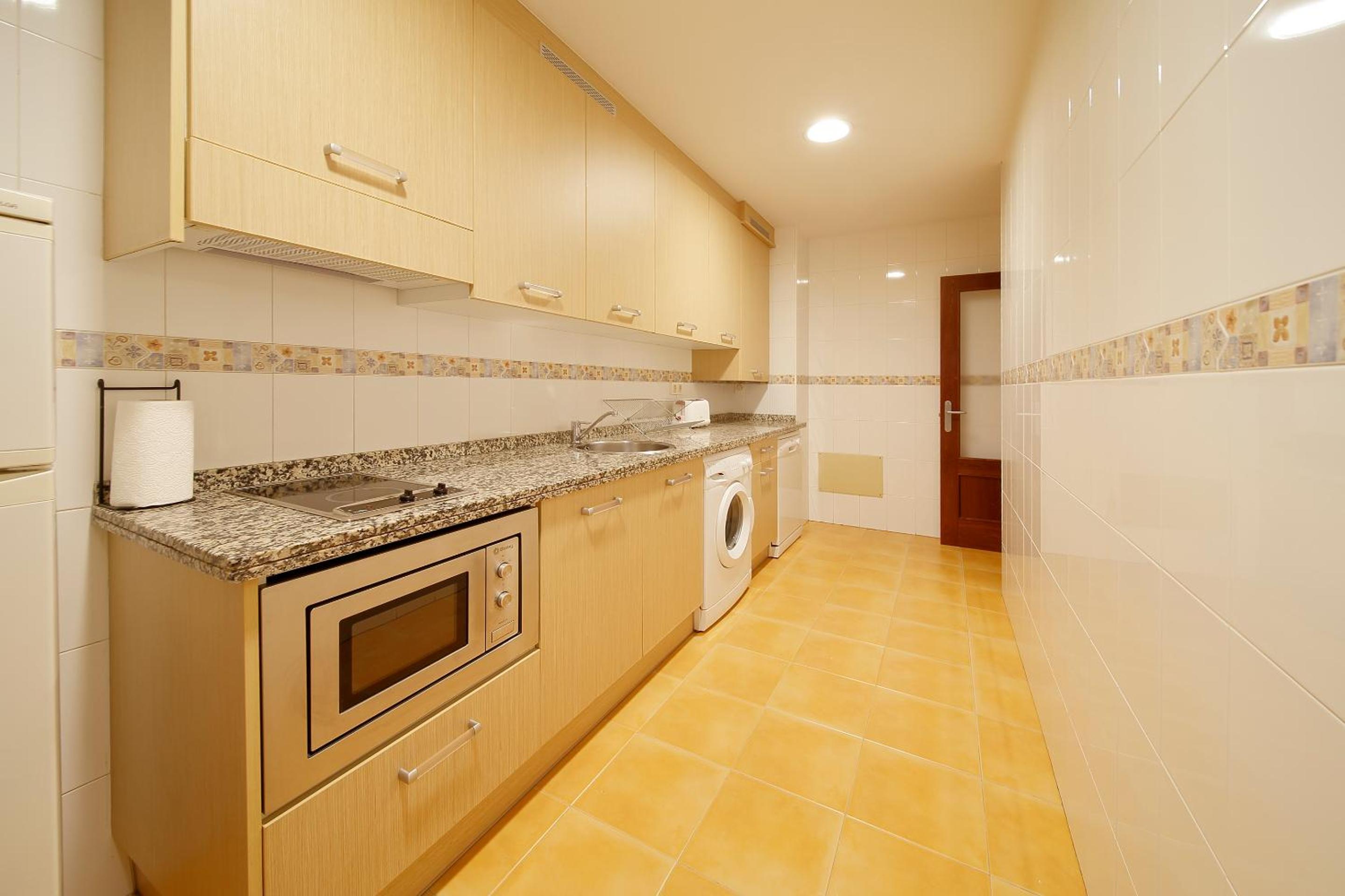 Two-Bedroom Apartment (4-5 Adults) - Photo 22