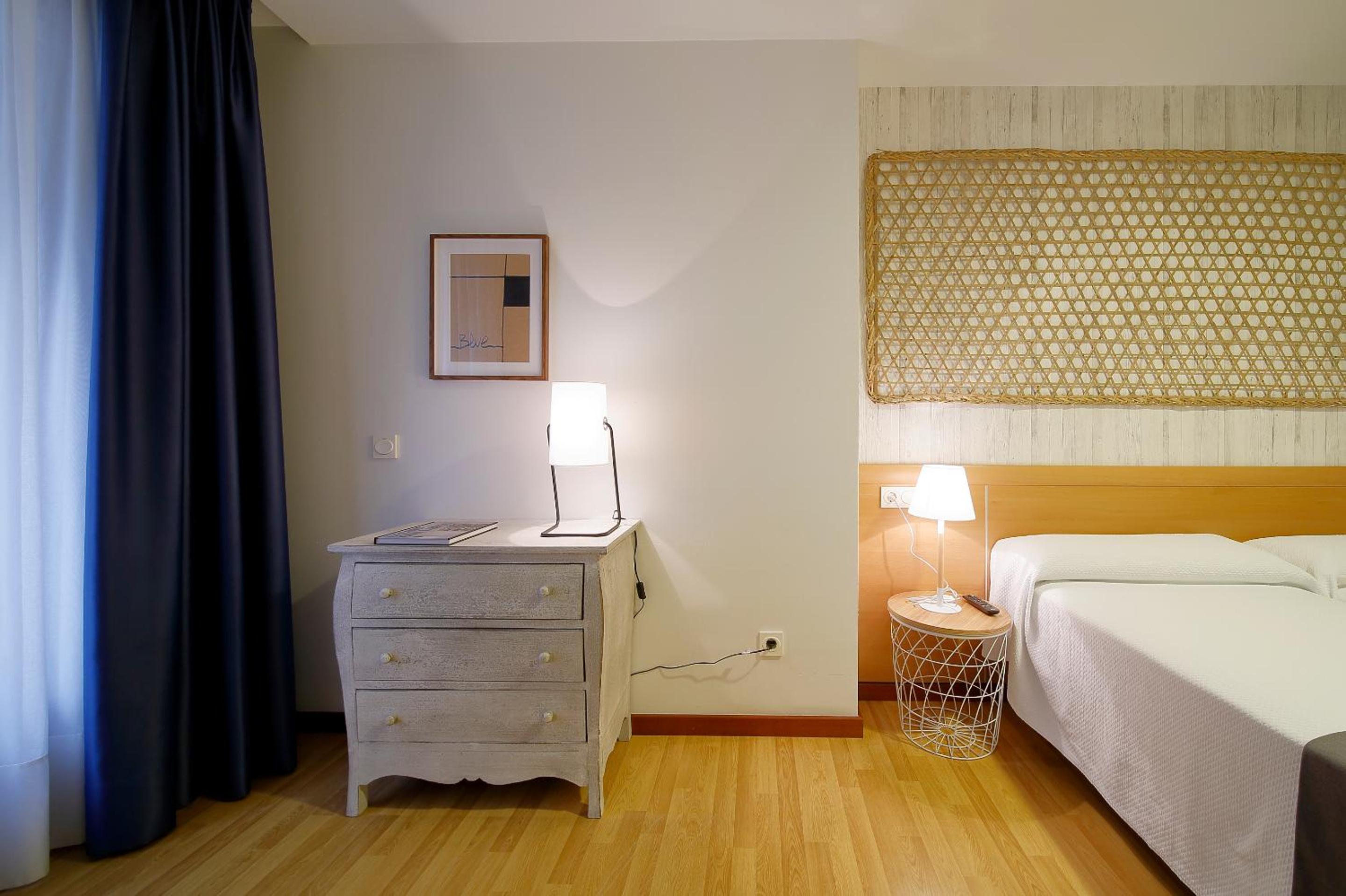 Two-Bedroom Apartment (4-5 Adults) - Photo 26